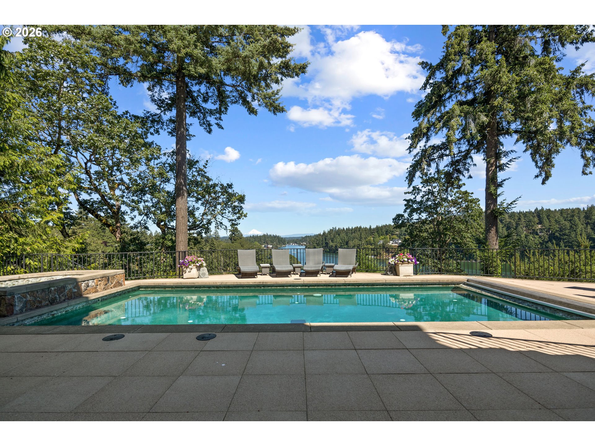 15599 Village Dr Property Photo 44