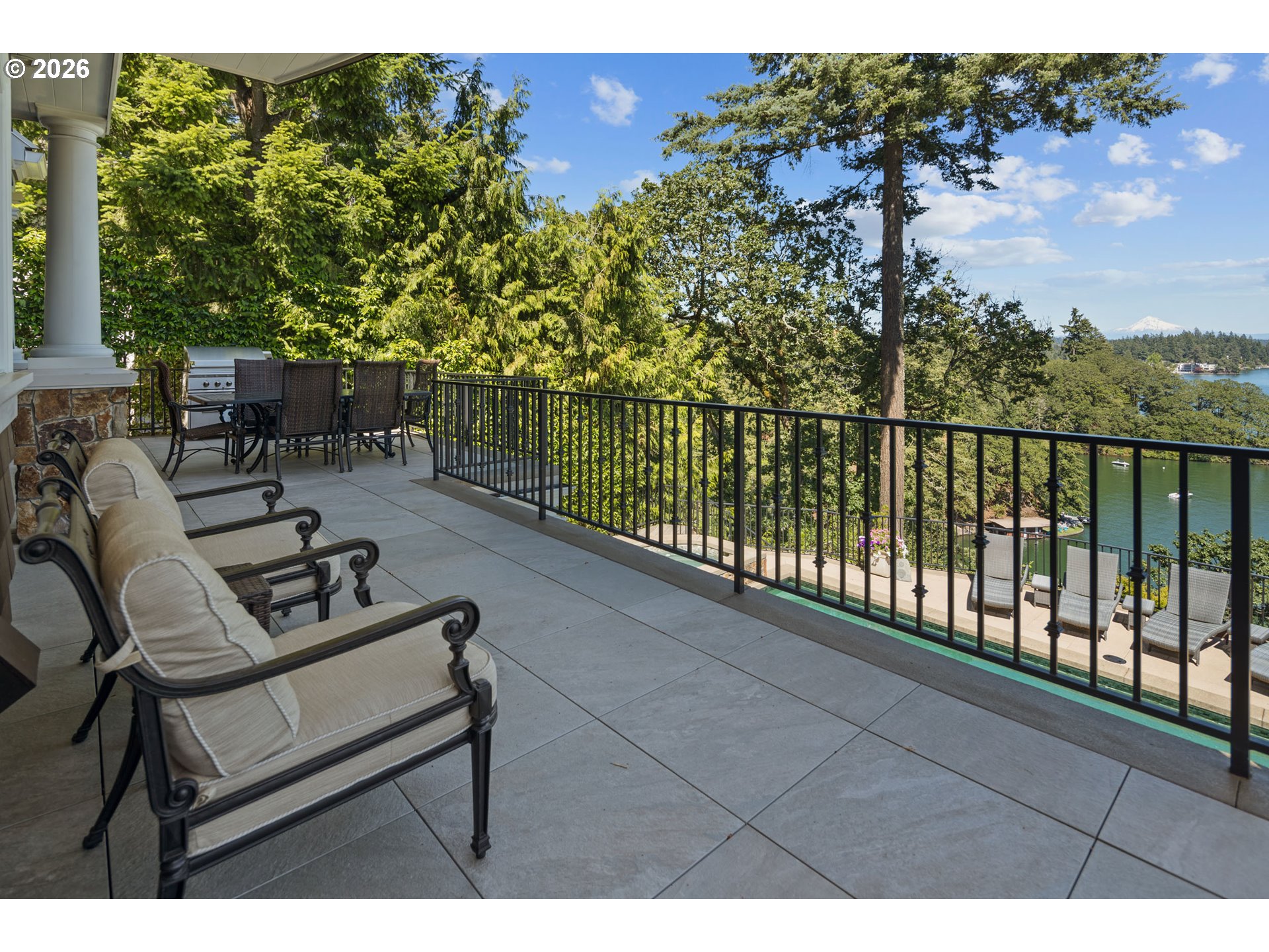 15599 Village Dr Property Photo 45