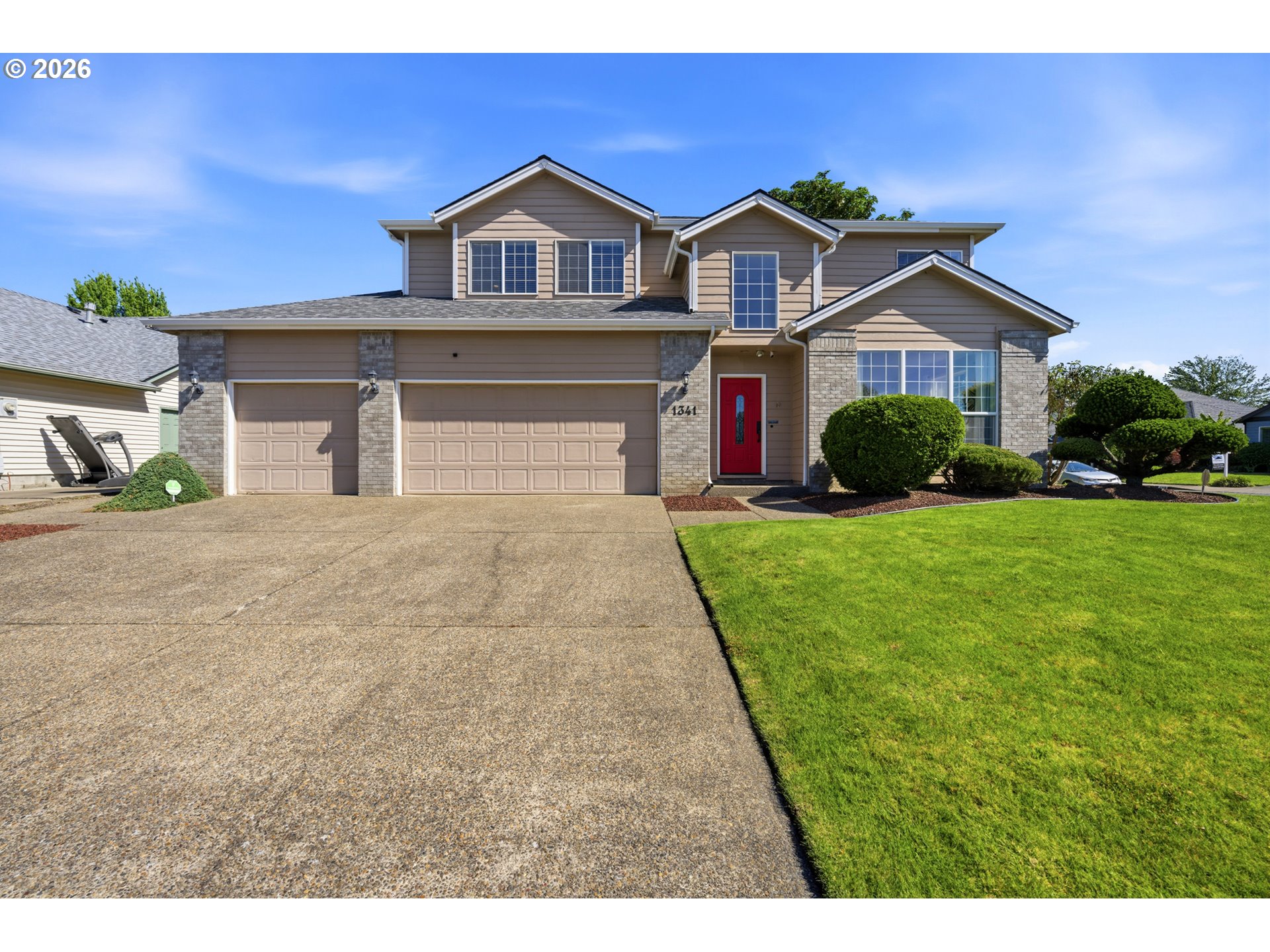 1341 Bent Grass Ct Property Photo 2