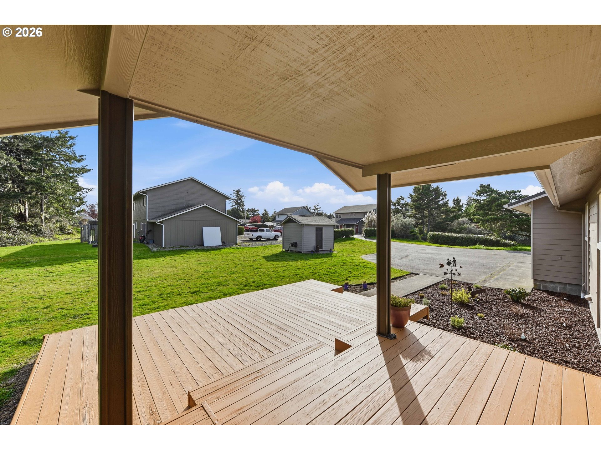 1345 Sanford St Property Photo 3