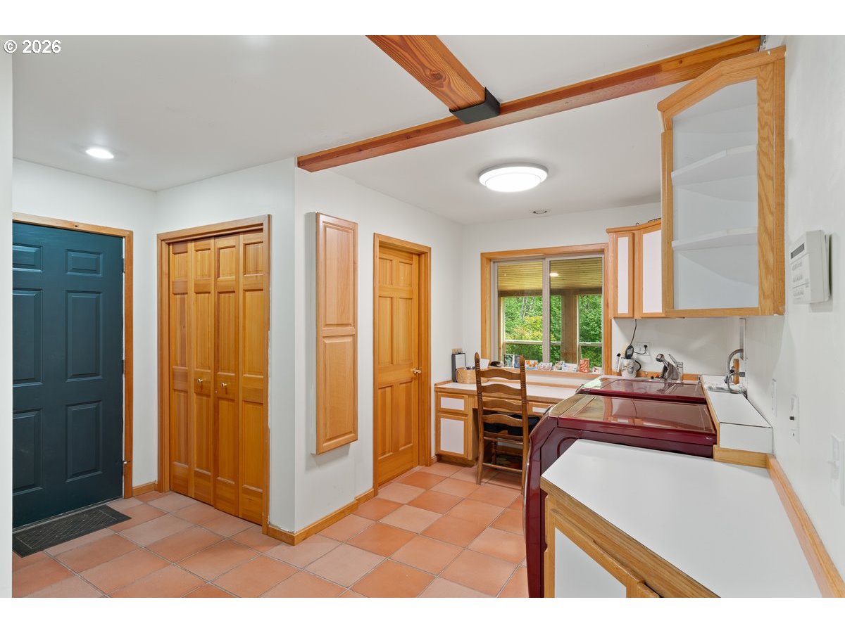 41114 Sw Fort Hill Rd Property Photo 41