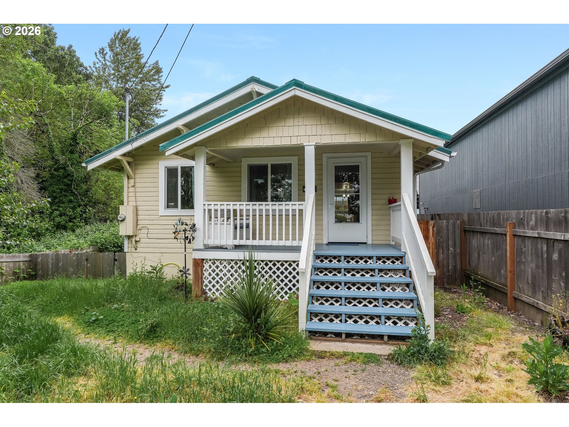 1165 Cross St Property Photo 2