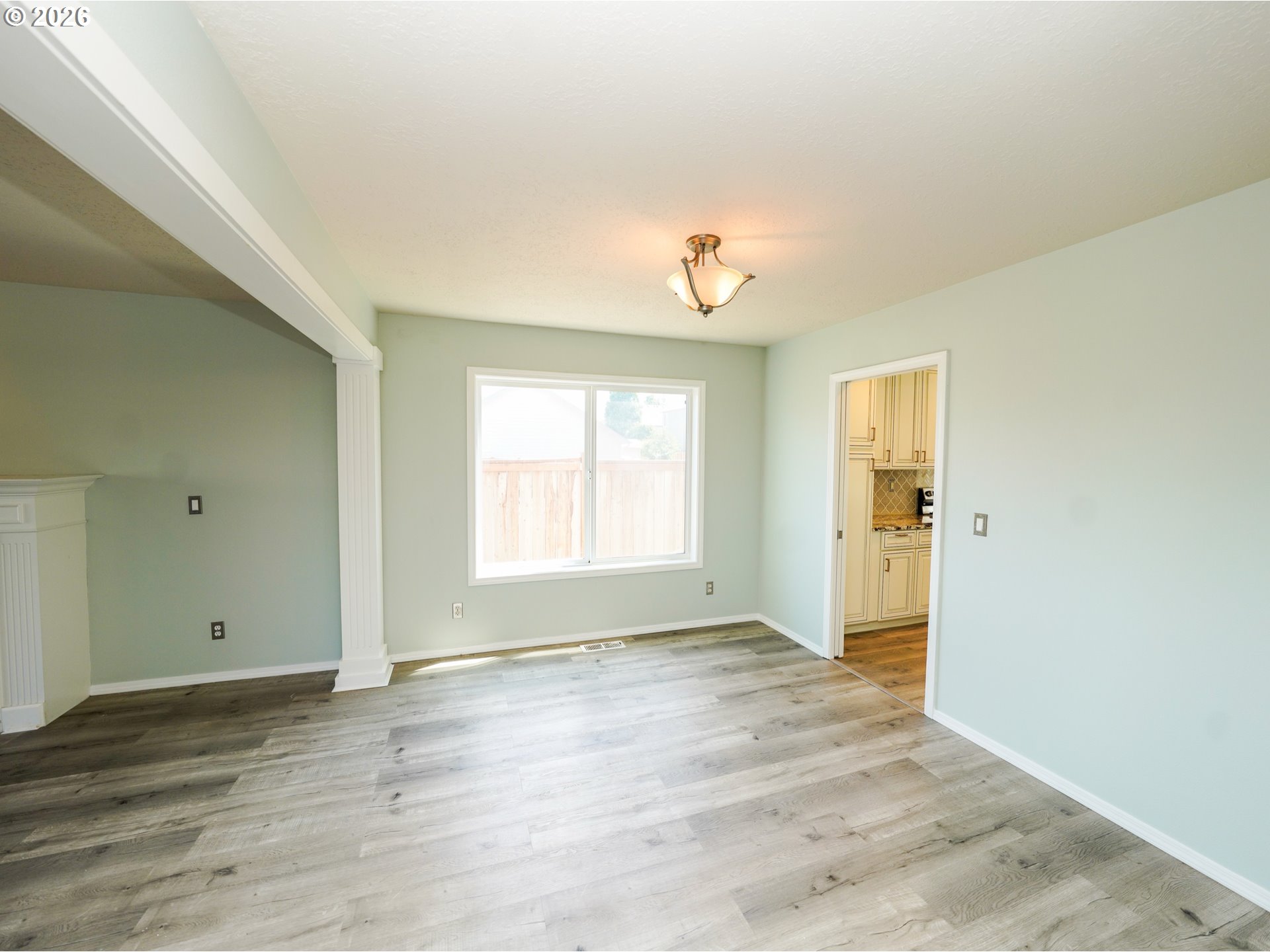 692 Burgundy Ave Ne Property Photo 12