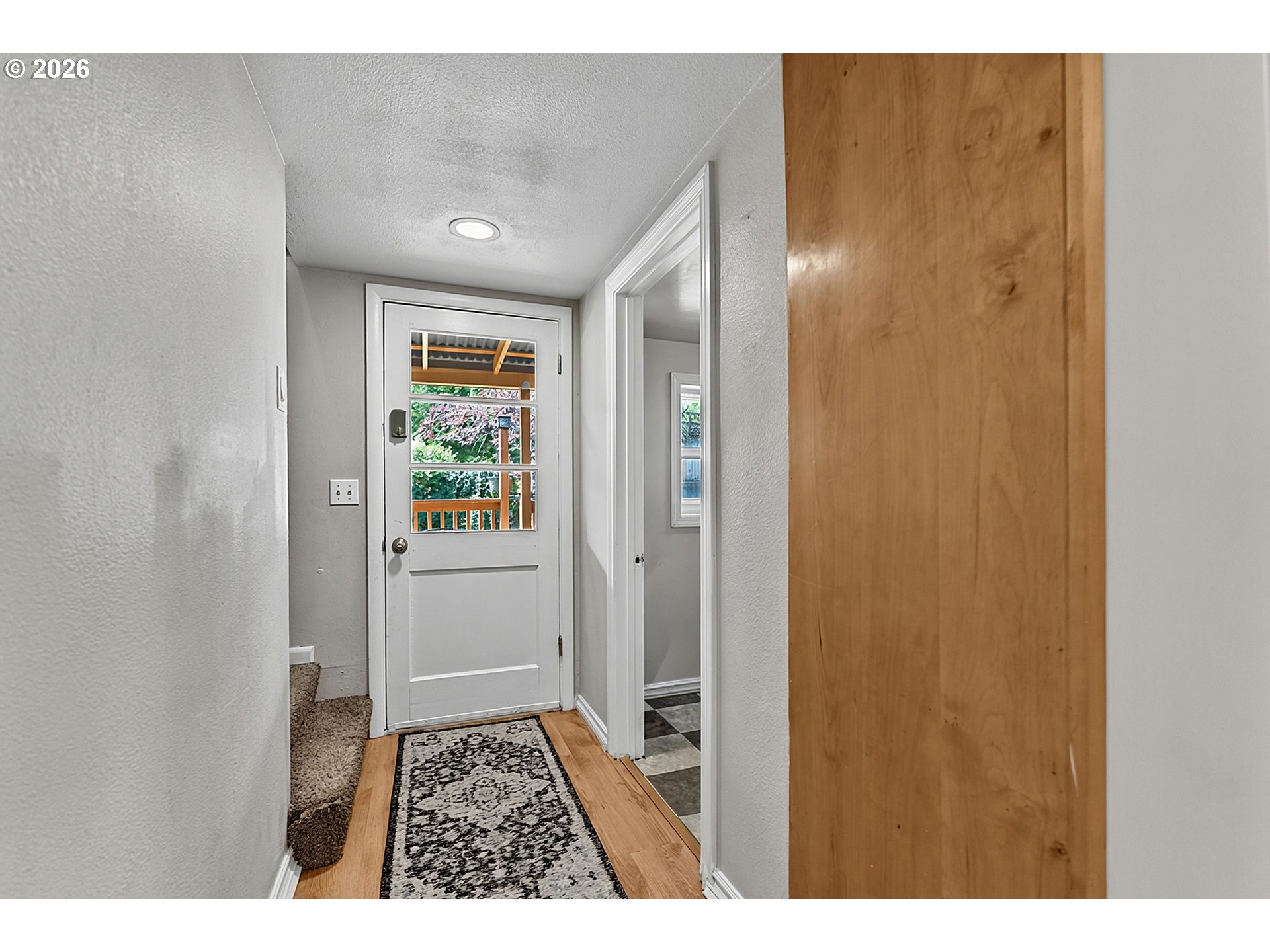 269 S 69th Pl Property Photo 8