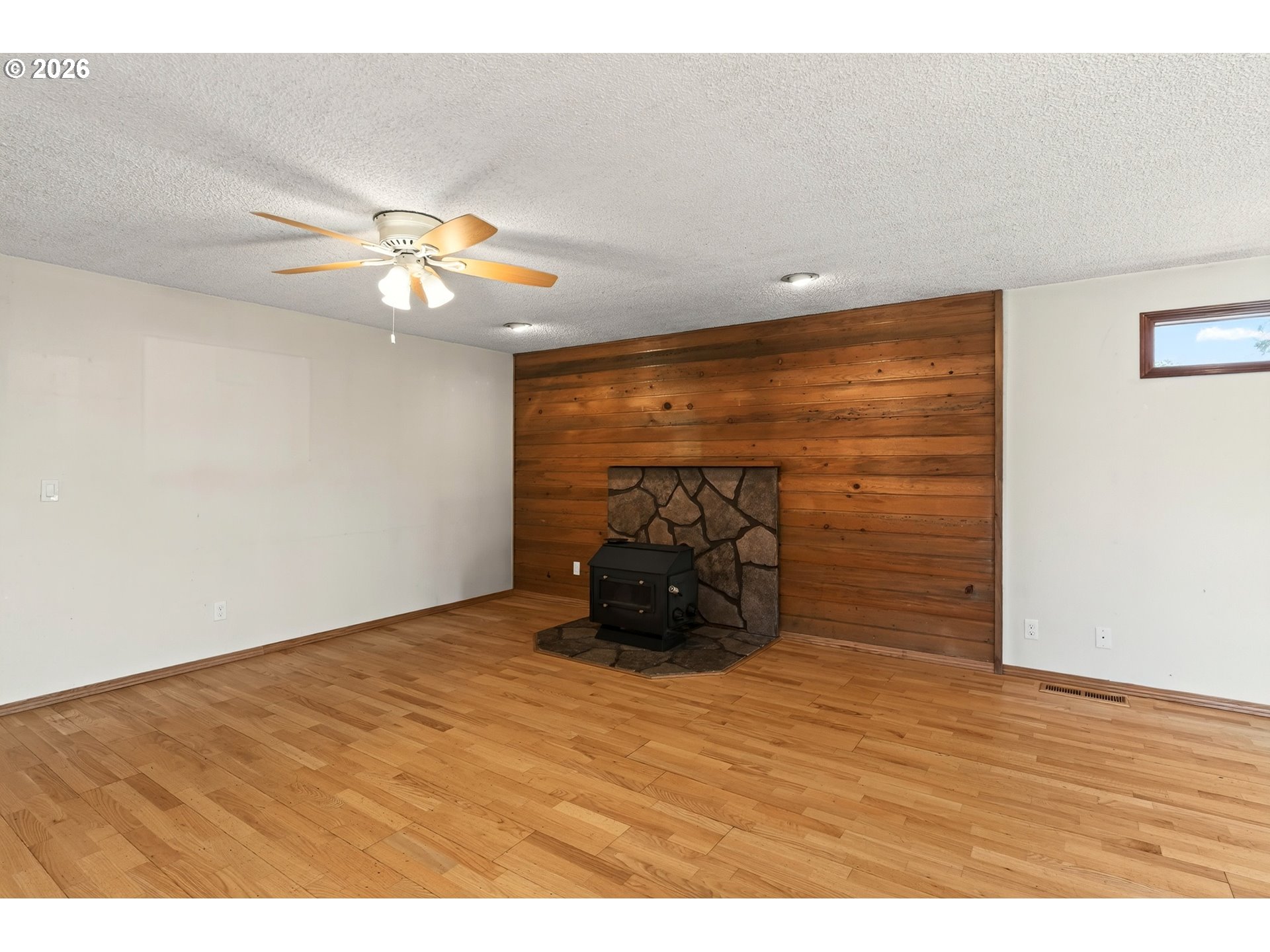4512 Raintree Ct Ne Property Photo 14