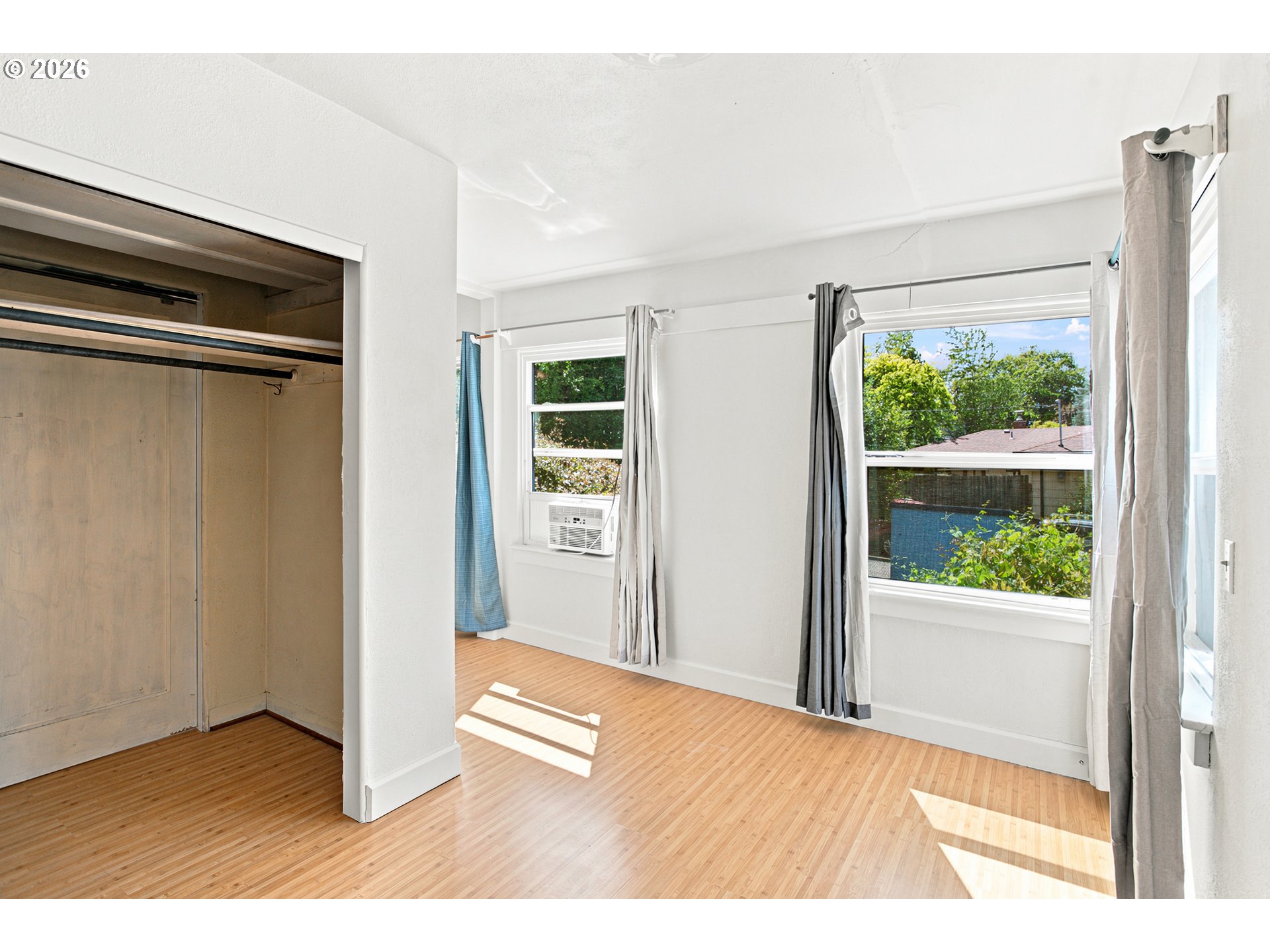 1147 Park Ave Property Photo 14