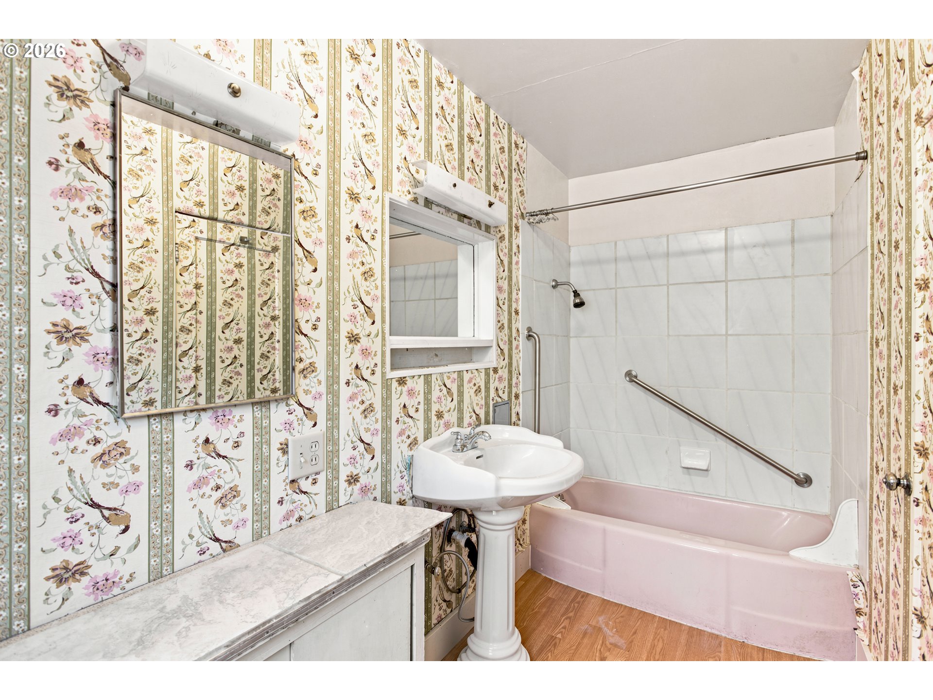 1147 Park Ave Property Photo 15