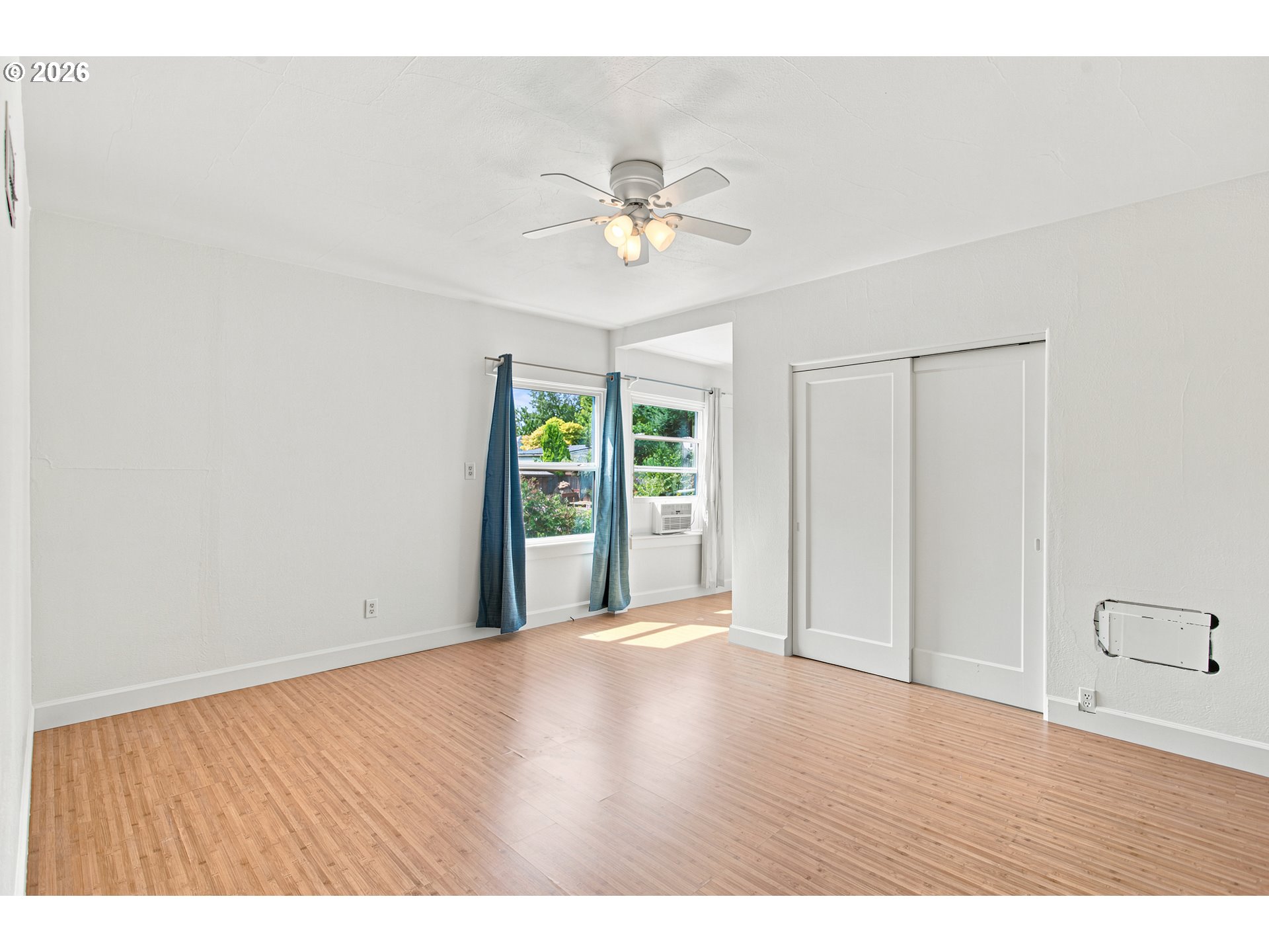 1147 Park Ave Property Photo 17