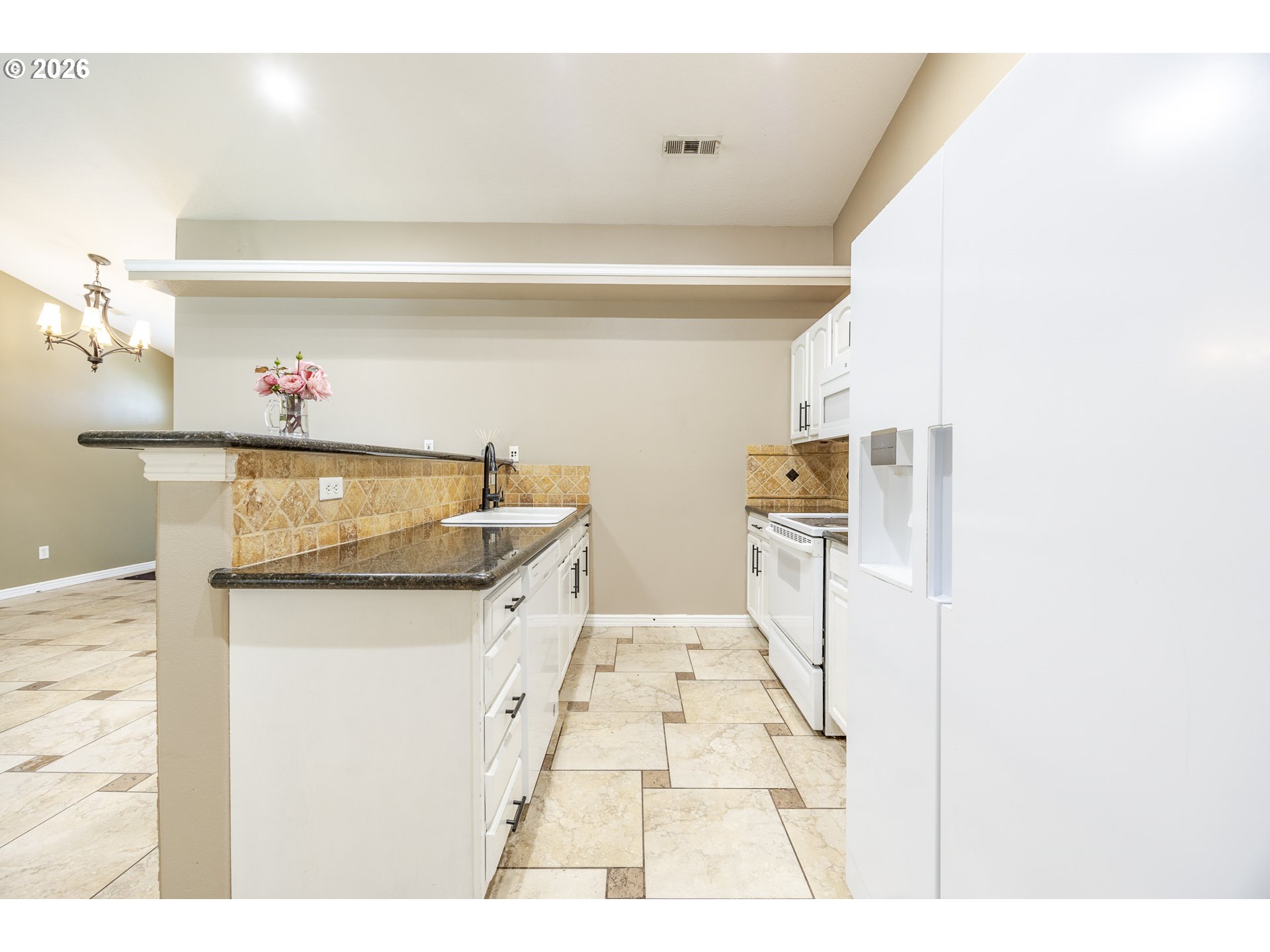 6876 Simeon Dr Property Photo 19
