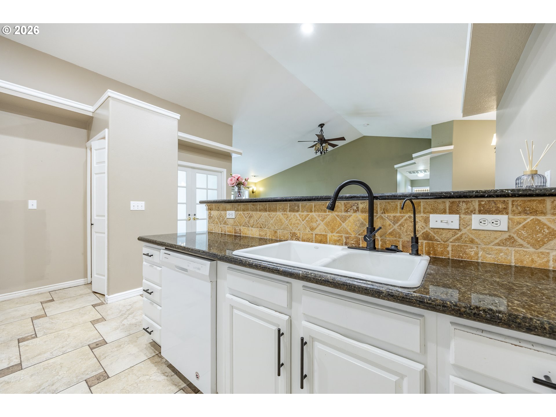 6876 Simeon Dr Property Photo 21