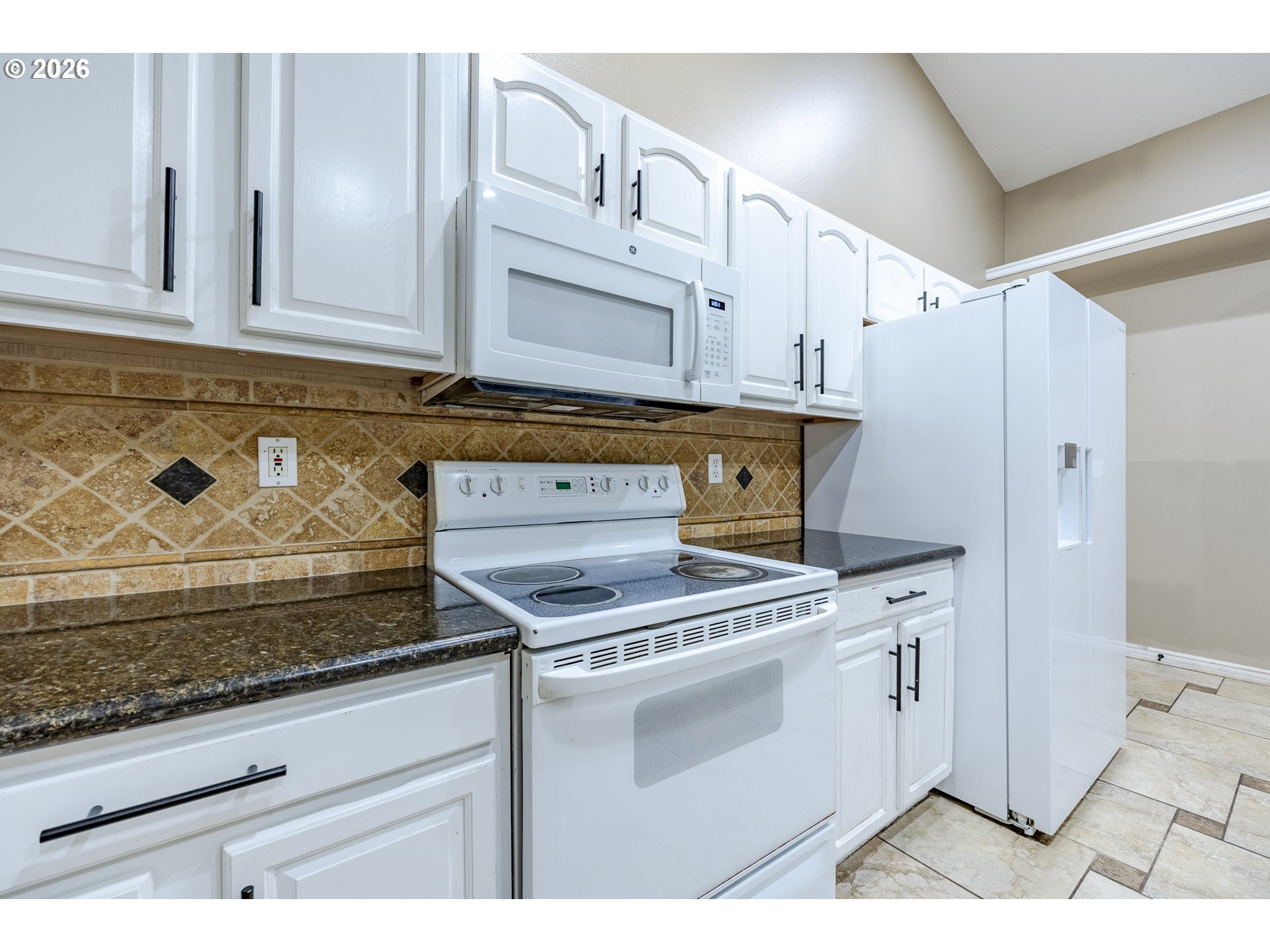 6876 Simeon Dr Property Photo 22