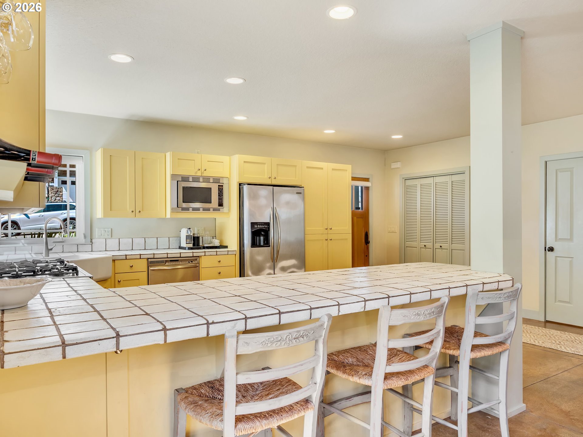 8917 Spindrift Ln Property Photo 10