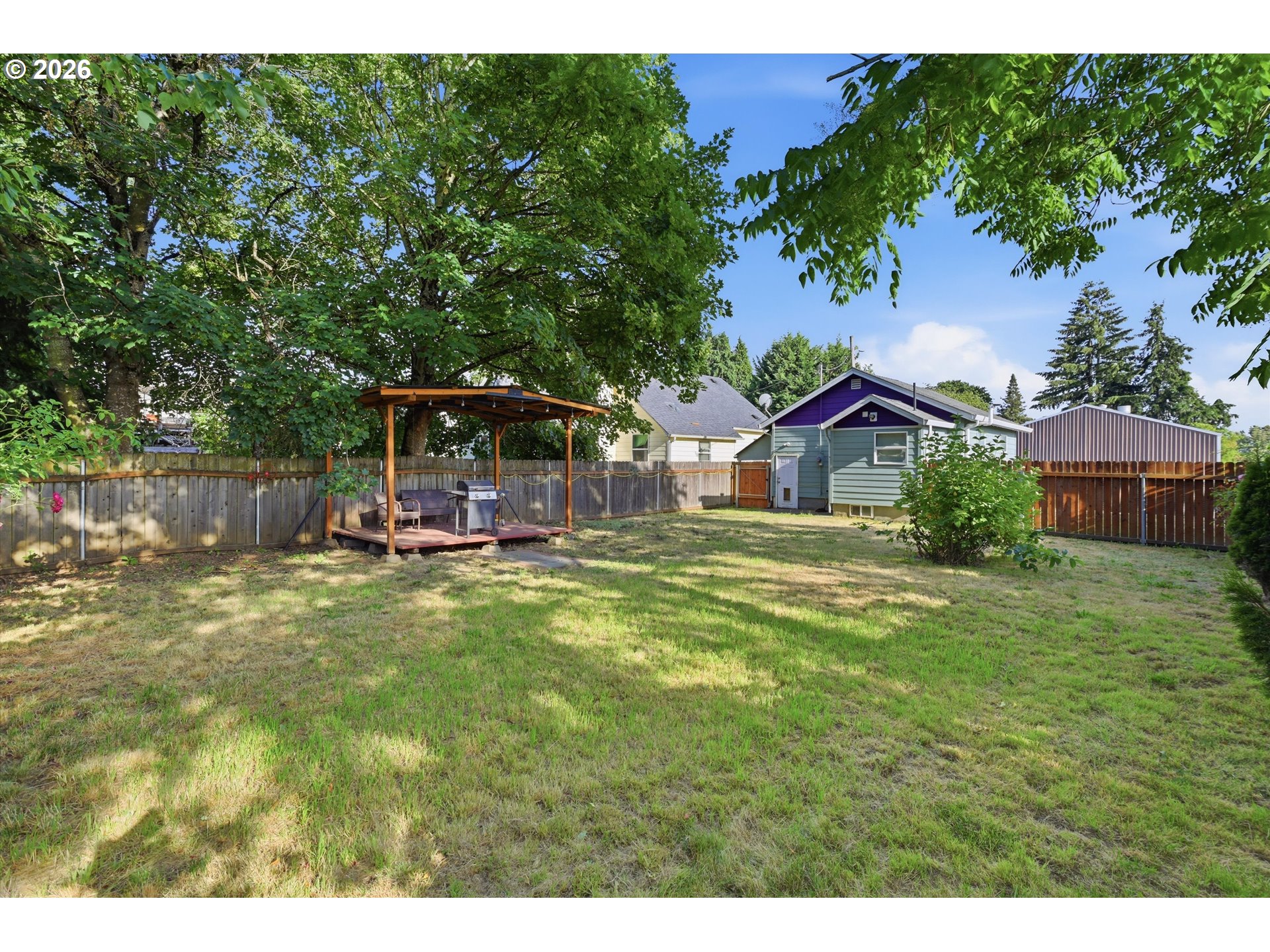 1218 W 19th St Property Photo 18