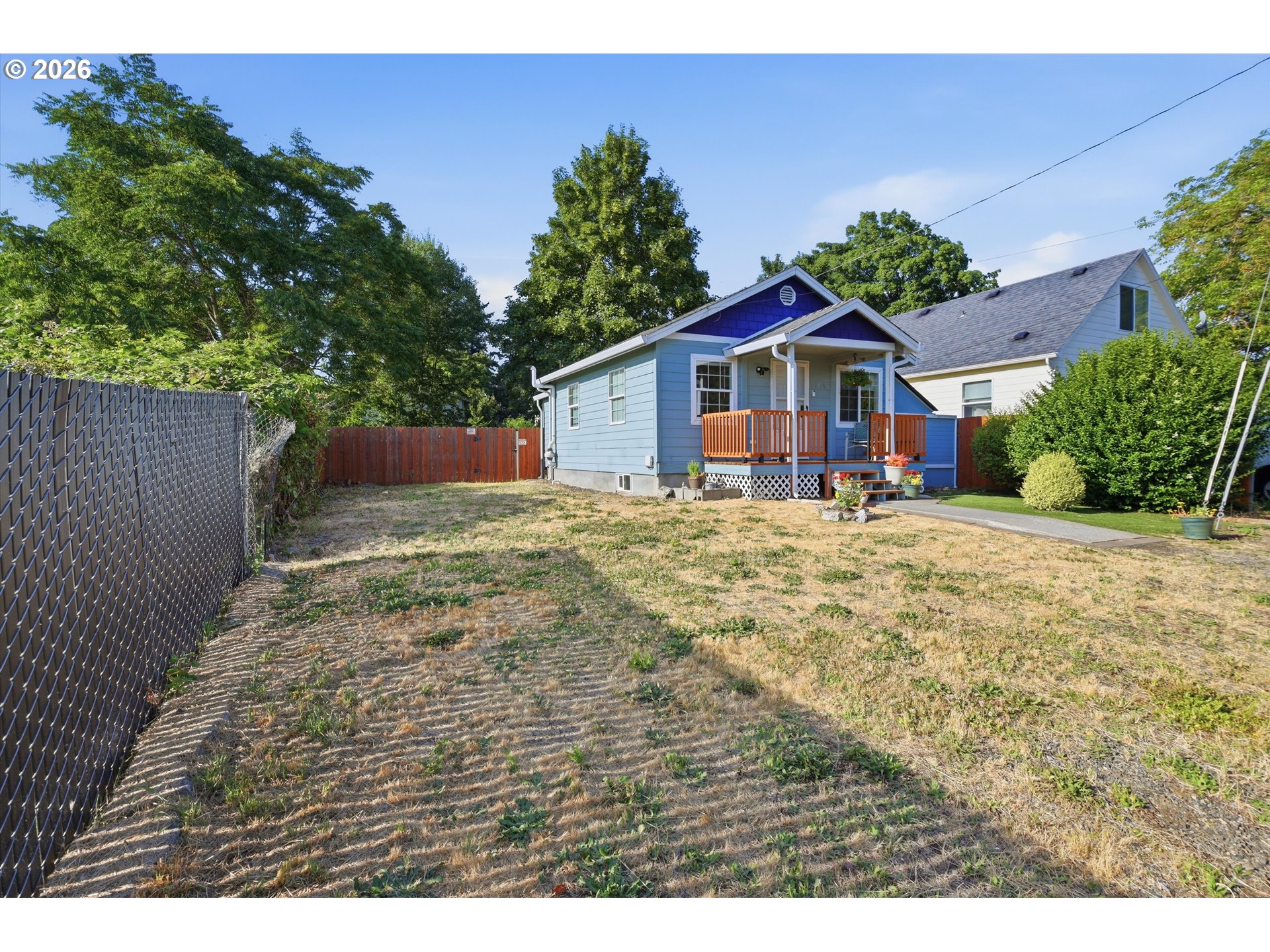 1218 W 19th St Property Photo 20