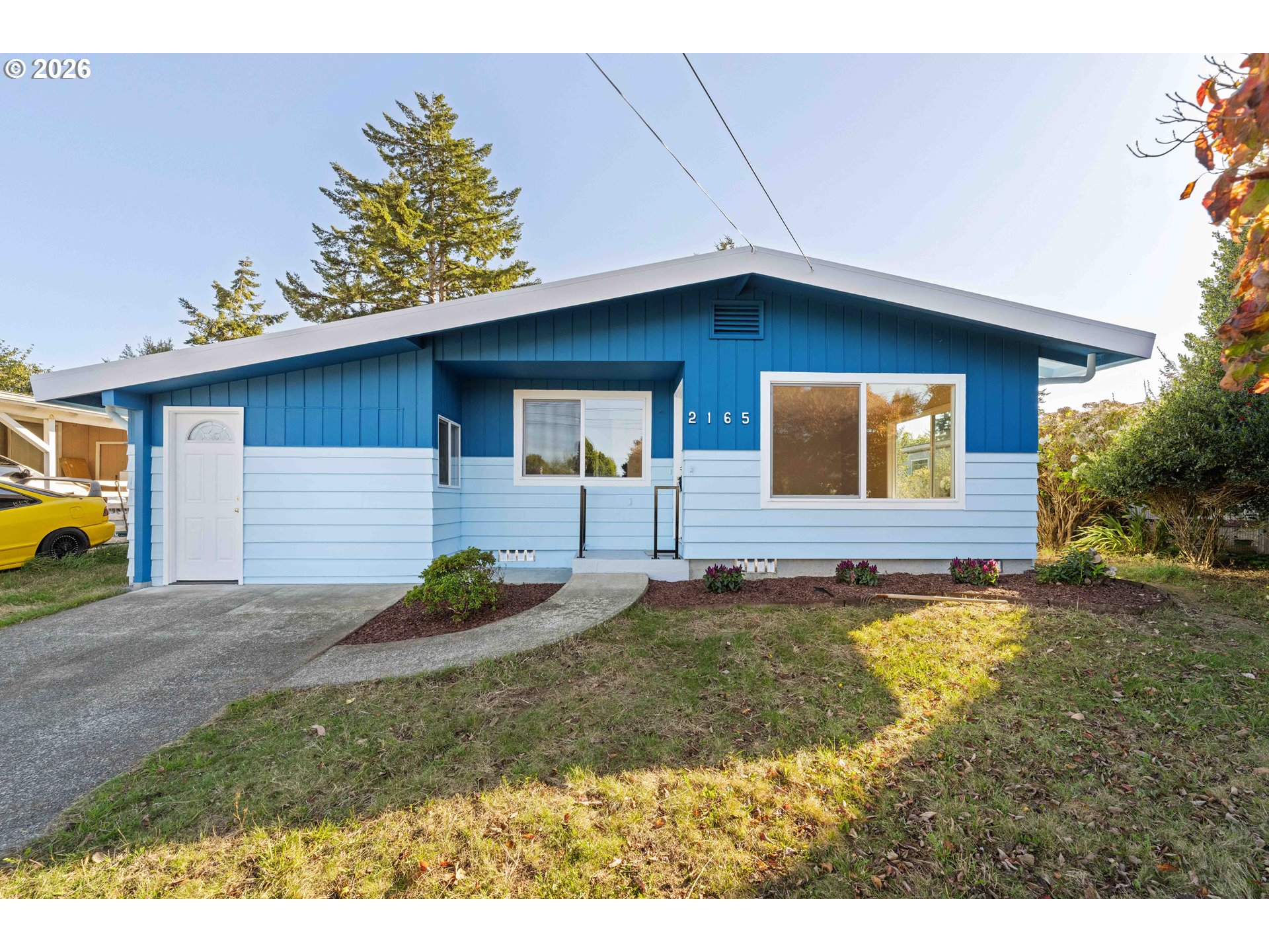 2165 LEWIS ST Property Photo 1