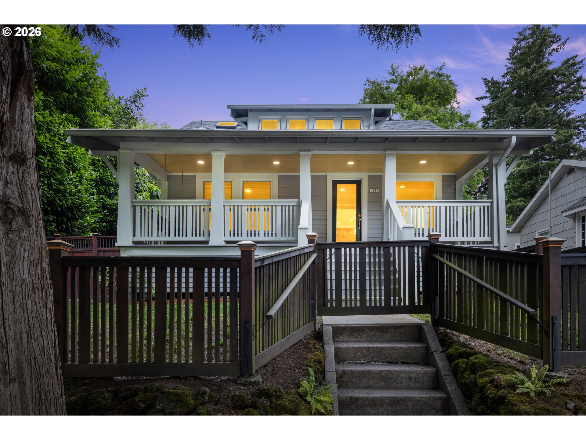 1217 Sw Spring Garden St Property Photo 1