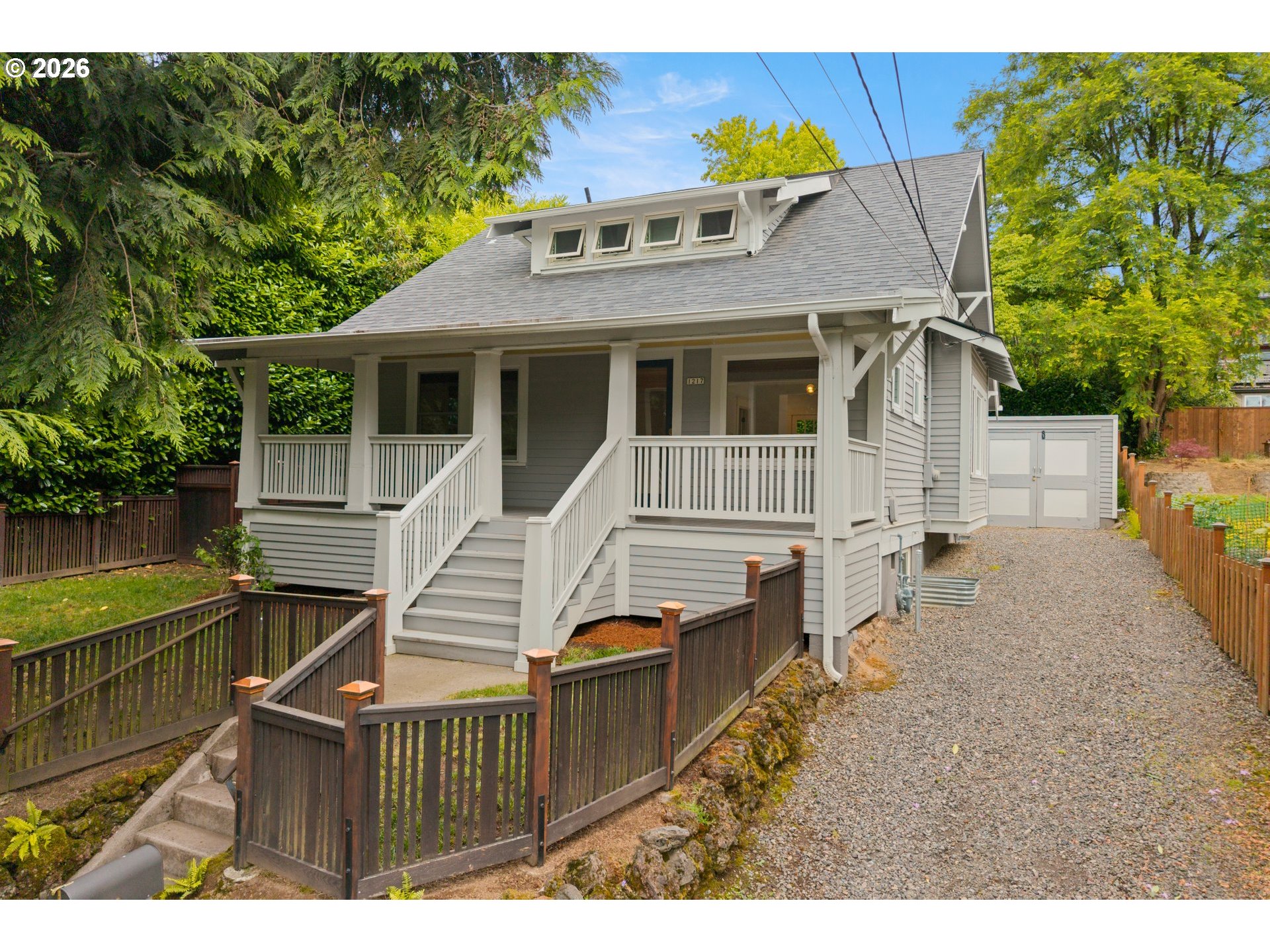 1217 Sw Spring Garden St Property Photo 1