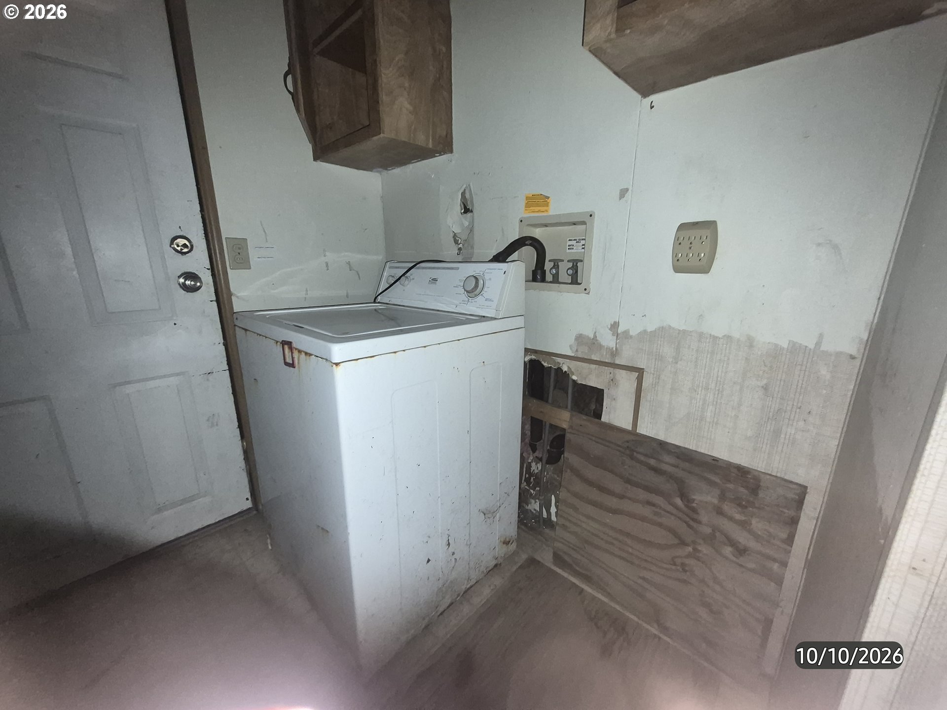 1047 S Easy St Property Photo 7