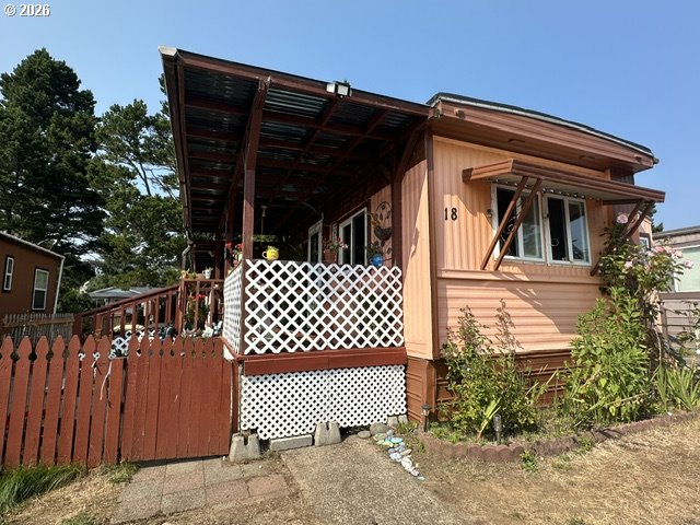 1699 27th St 18 Property Photo 1
