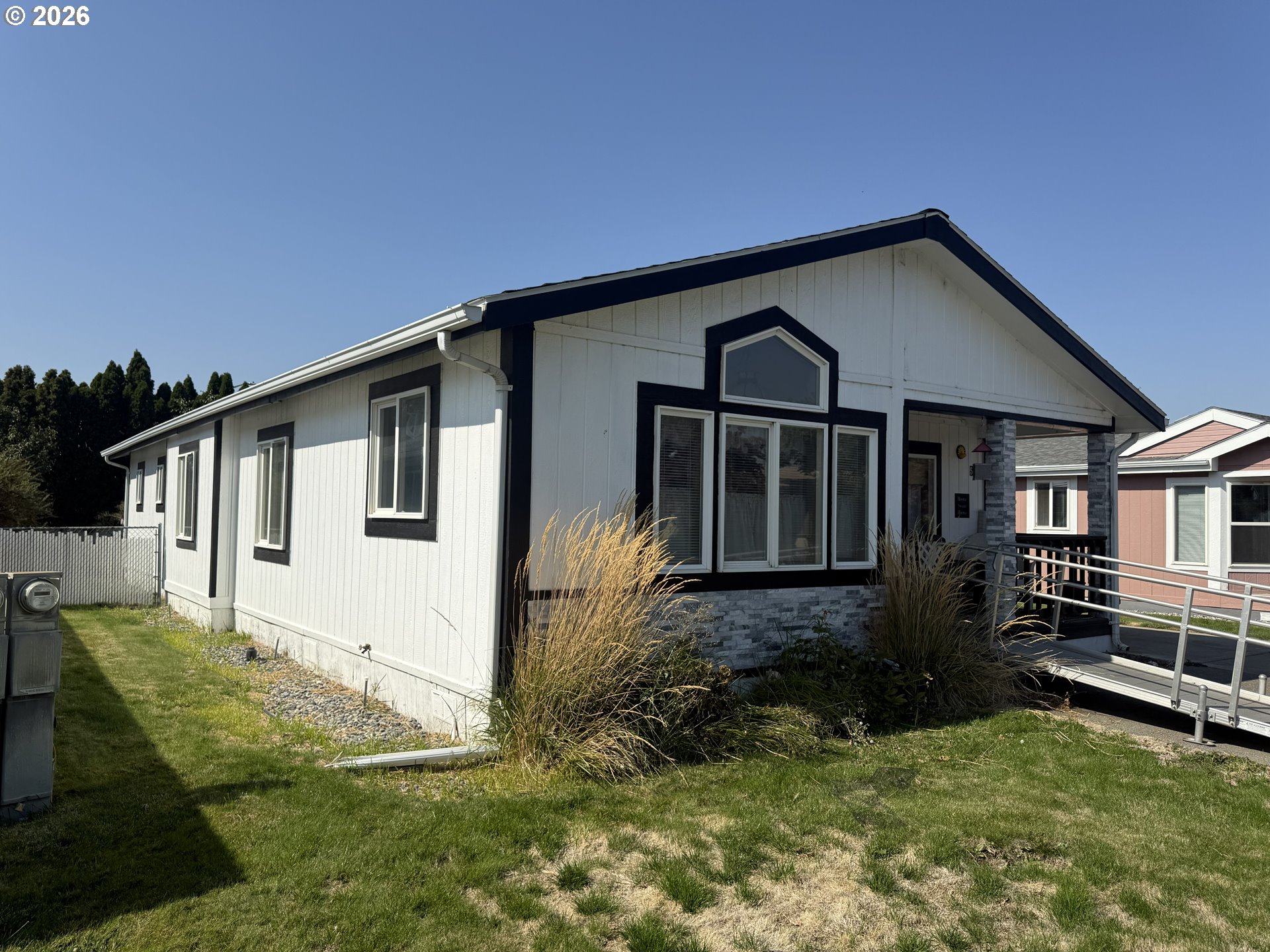 910 Cowl St 52 Property Photo 19