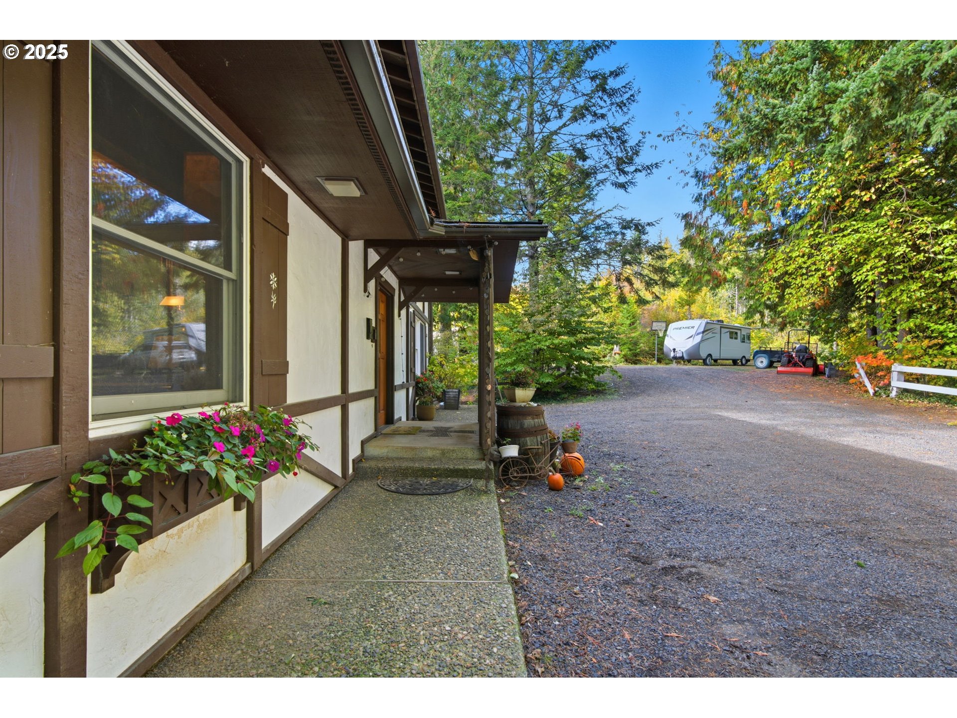 3031 Loop Rd Property Photo 8