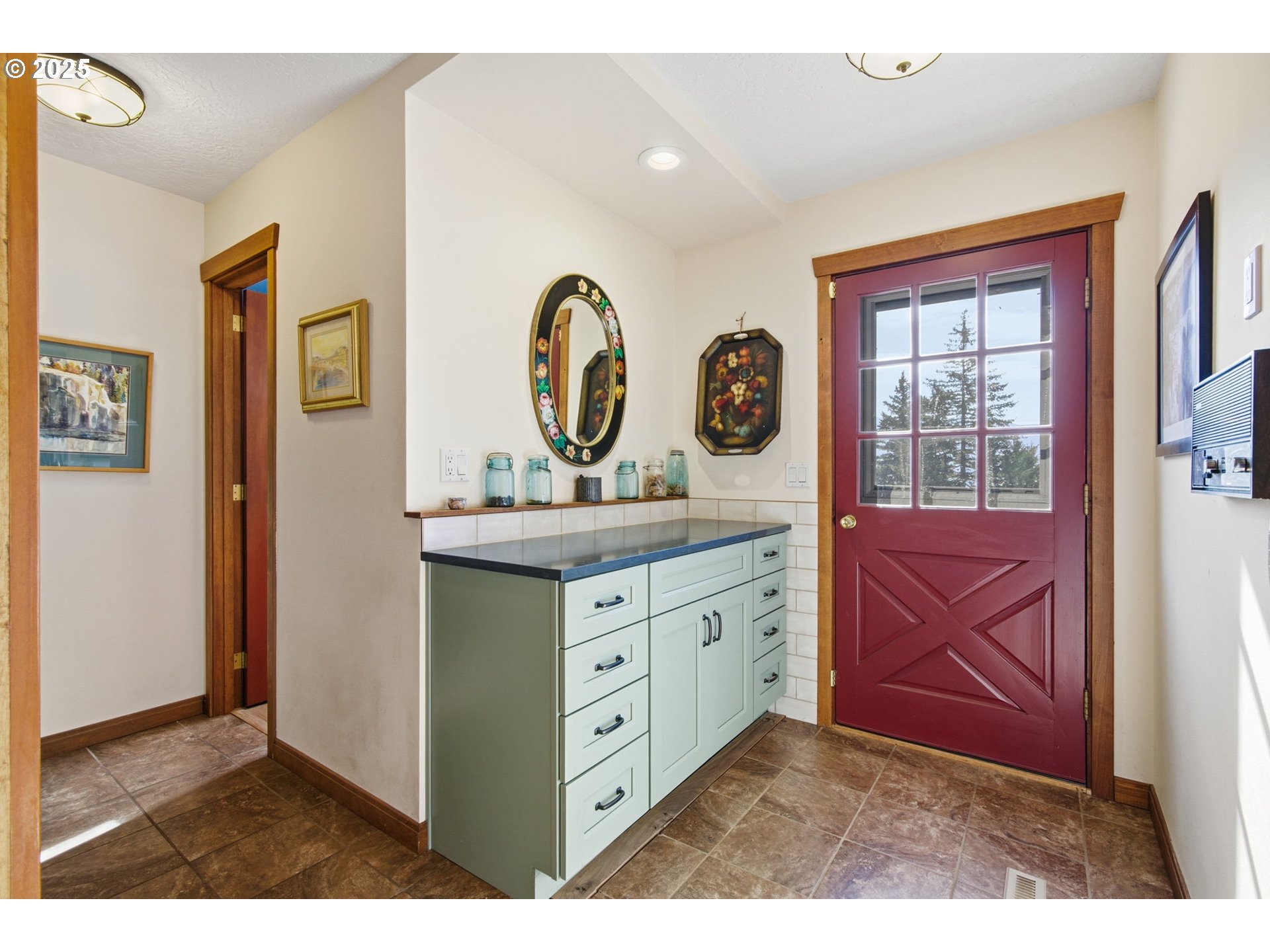 3031 Loop Rd Property Photo 9
