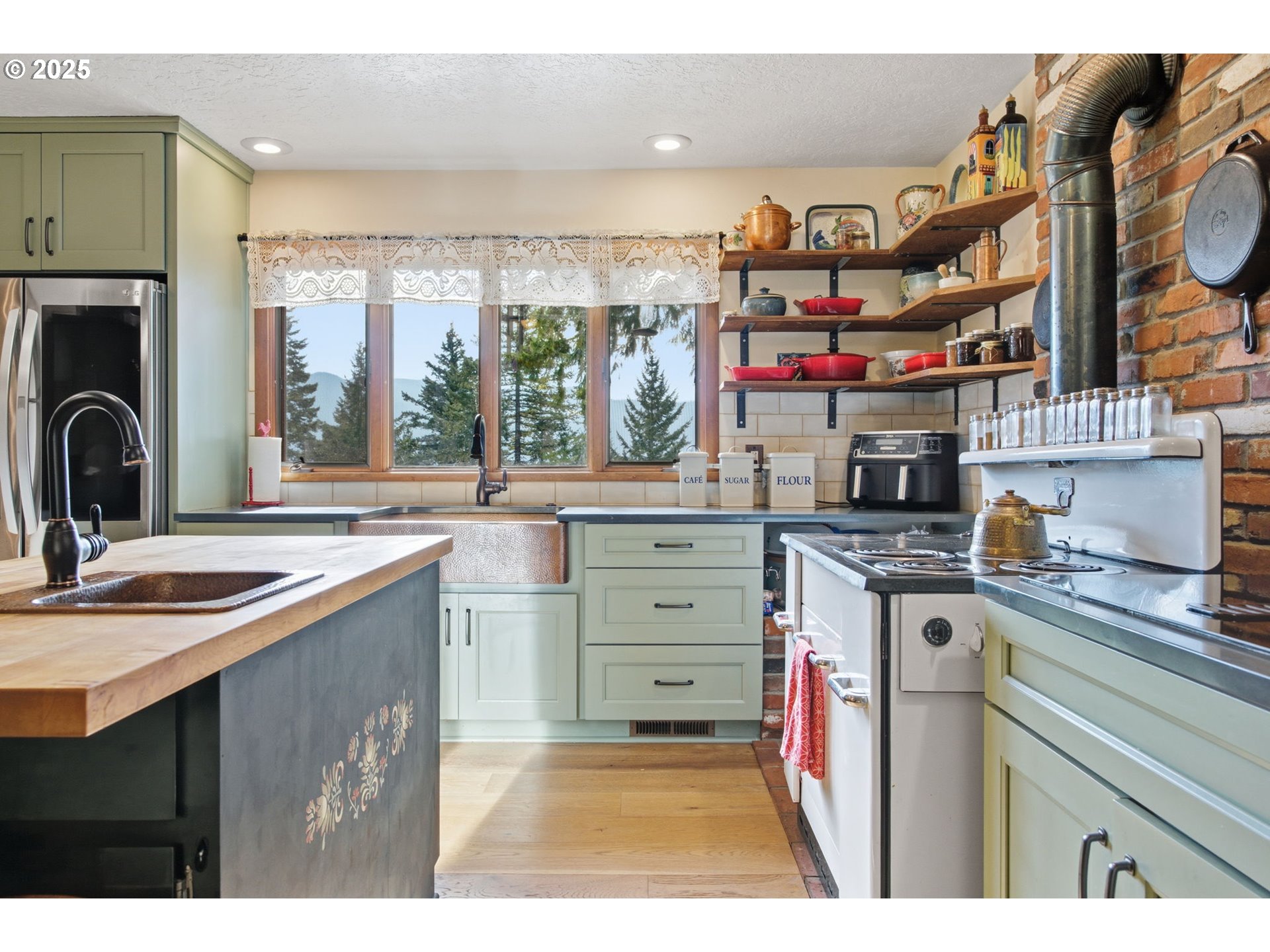 3031 Loop Rd Property Photo 14