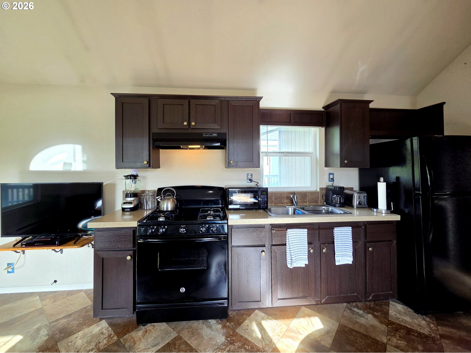 16219 Lower Harbor Rd 23 Property Photo 6