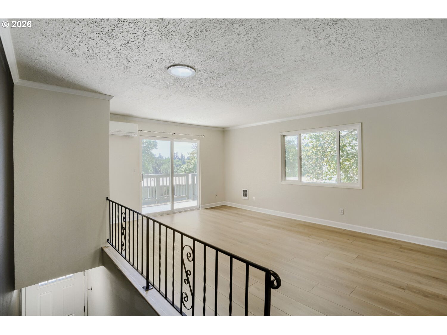 1045 Sw Bertha Blvd #7 Property Photo 3