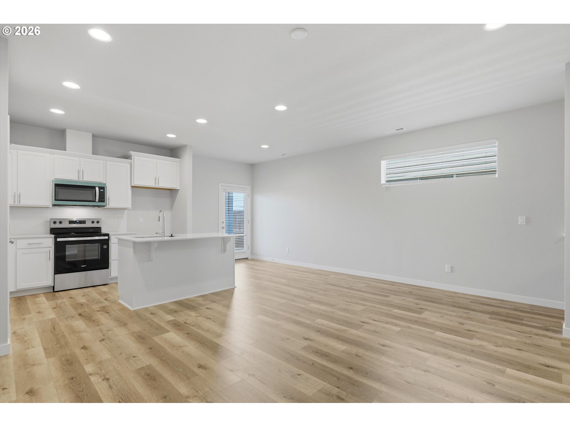 422 E Wilson St Property Photo 10
