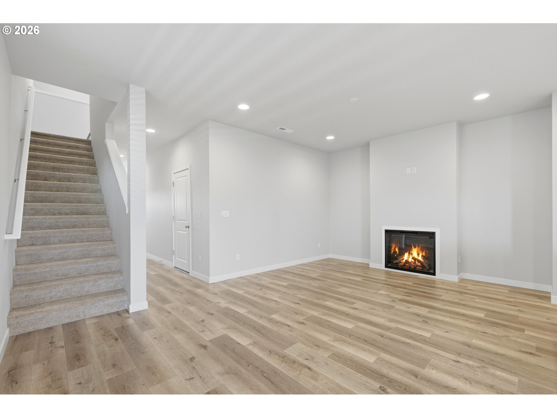 422 E Wilson St Property Photo 12