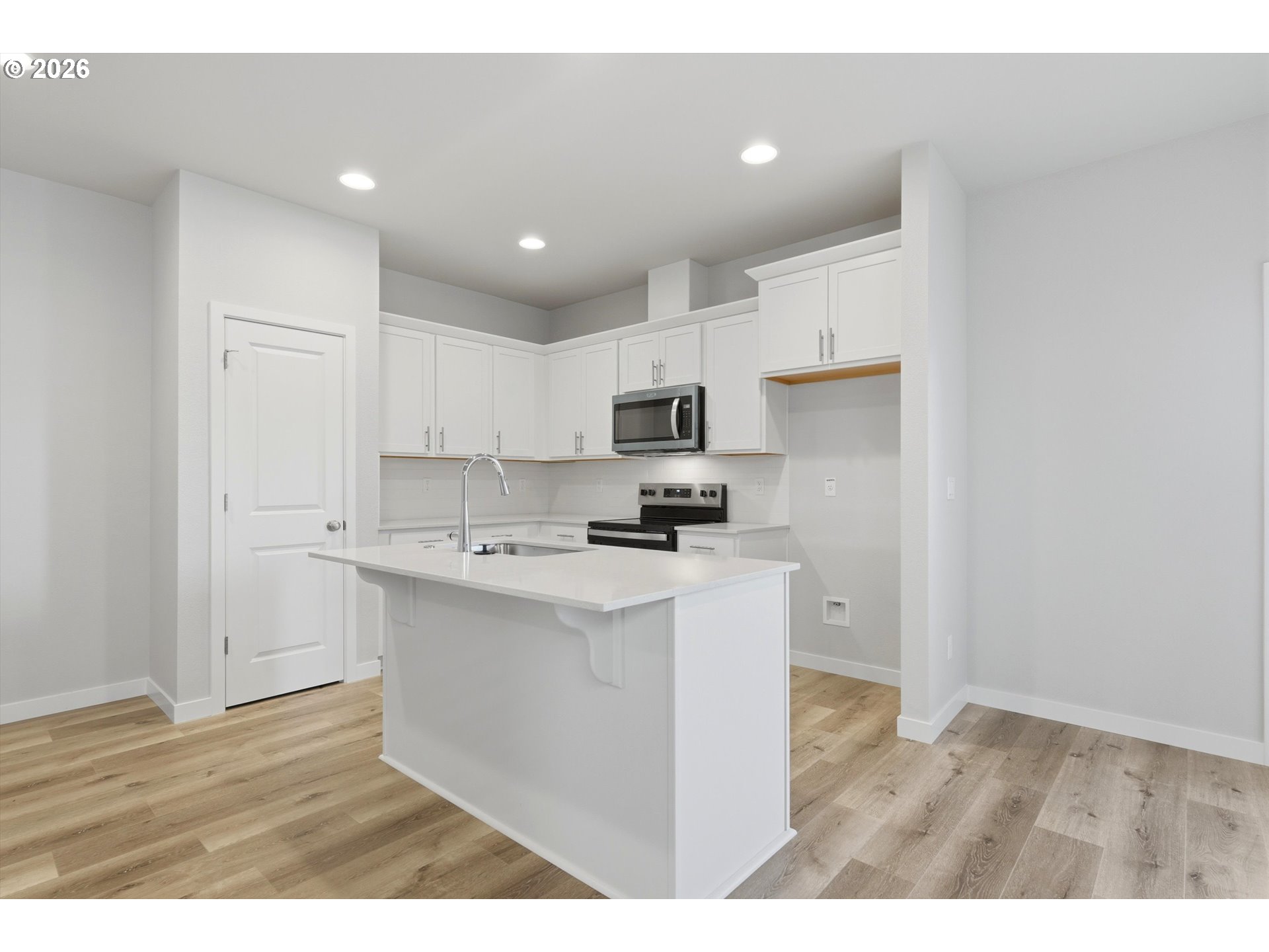 422 E Wilson St Property Photo 15