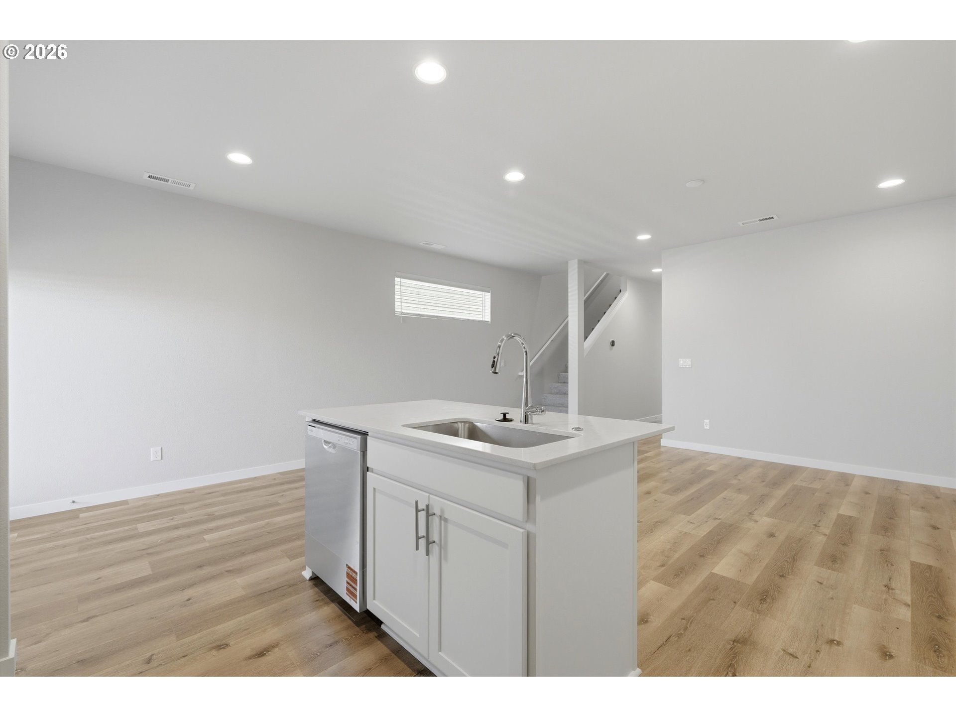 422 E Wilson St Property Photo 17