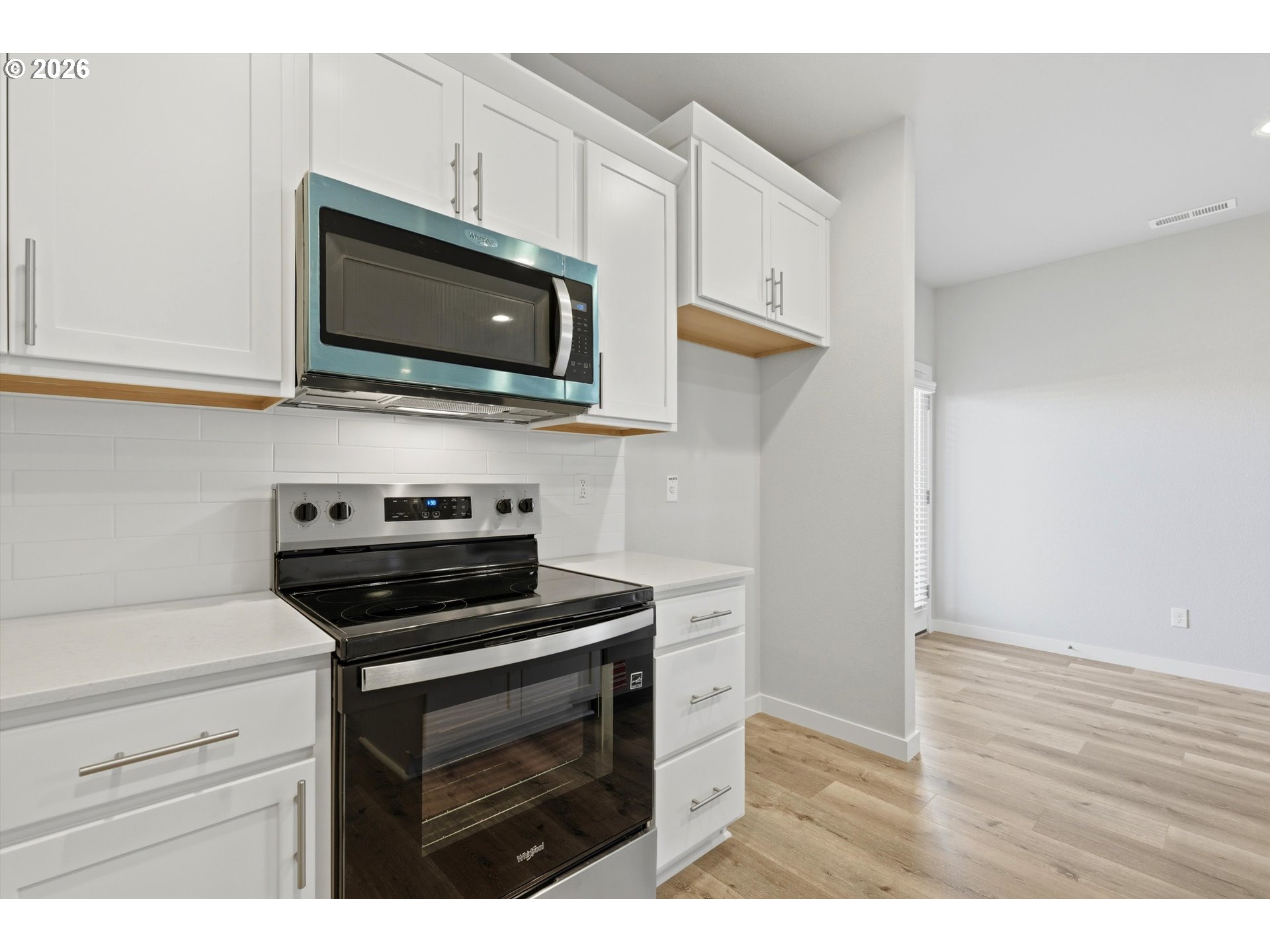 422 E Wilson St Property Photo 20