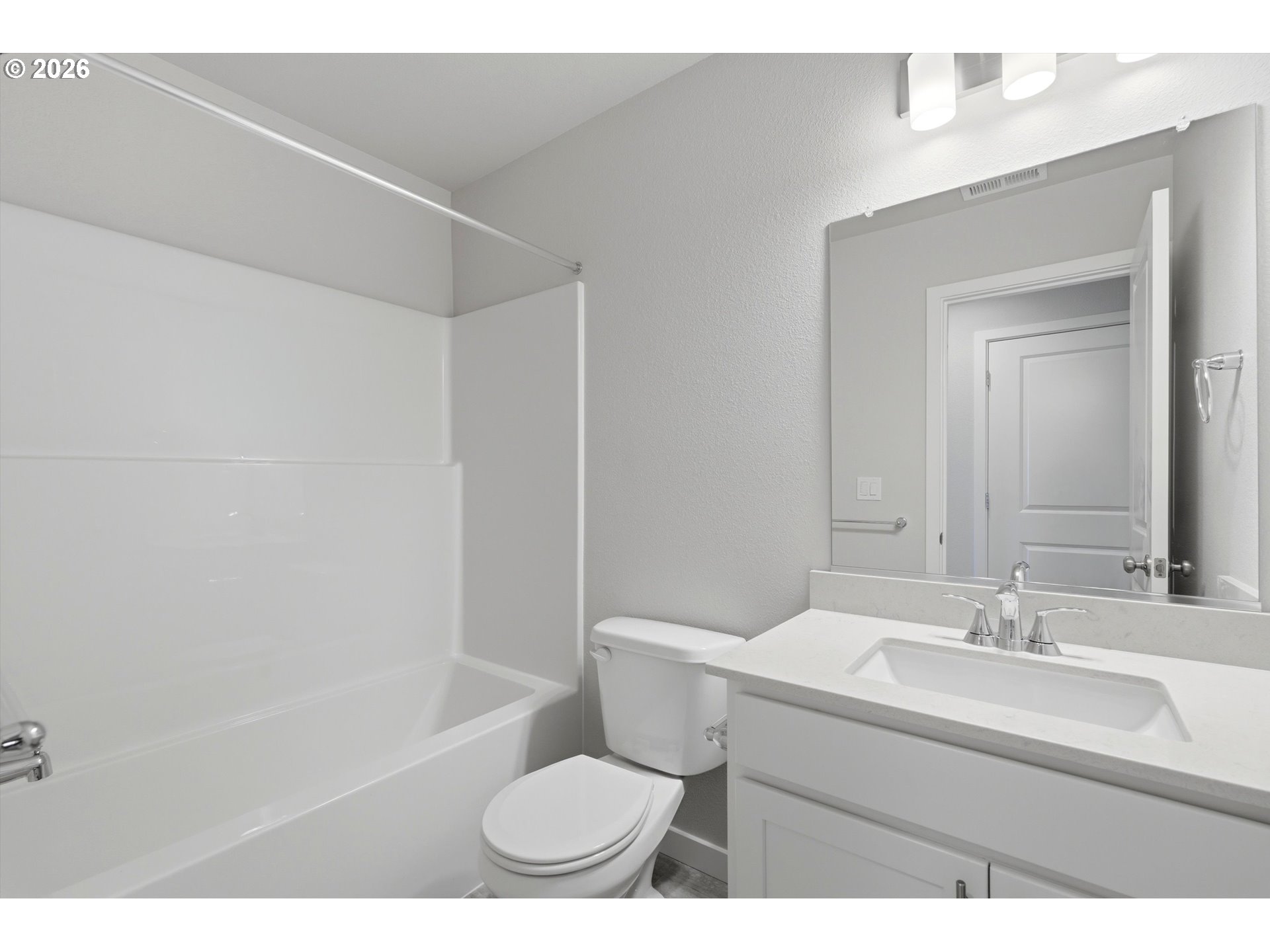 422 E Wilson St Property Photo 33