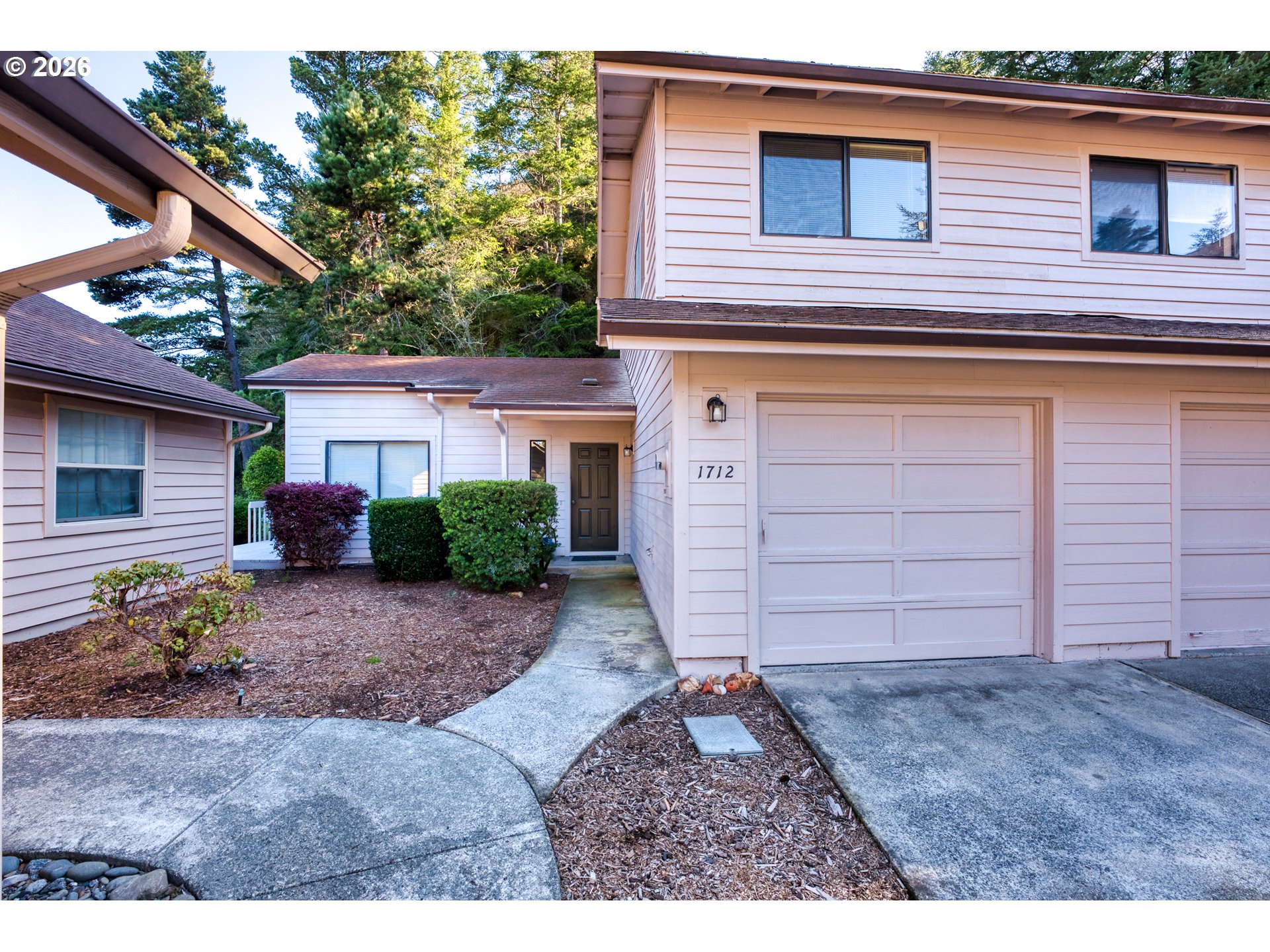 1712 Arch Ln Property Photo 1