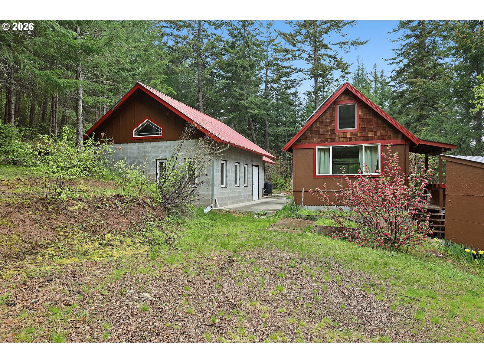 565 CANYON RD Property Photo 1