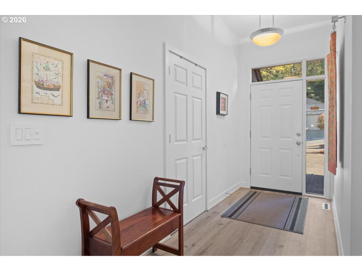 1746 Nw Sunburst Ter Property Photo 4