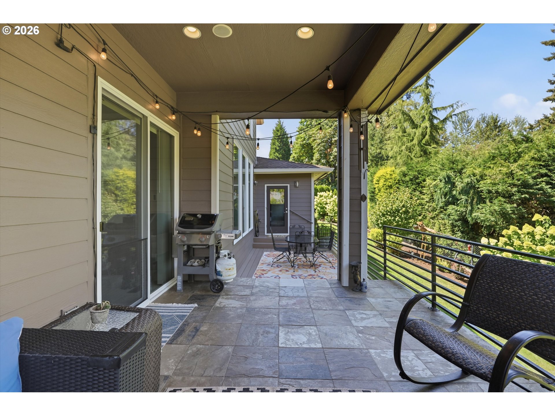 211 Se Gabbert Rd Property Photo 39
