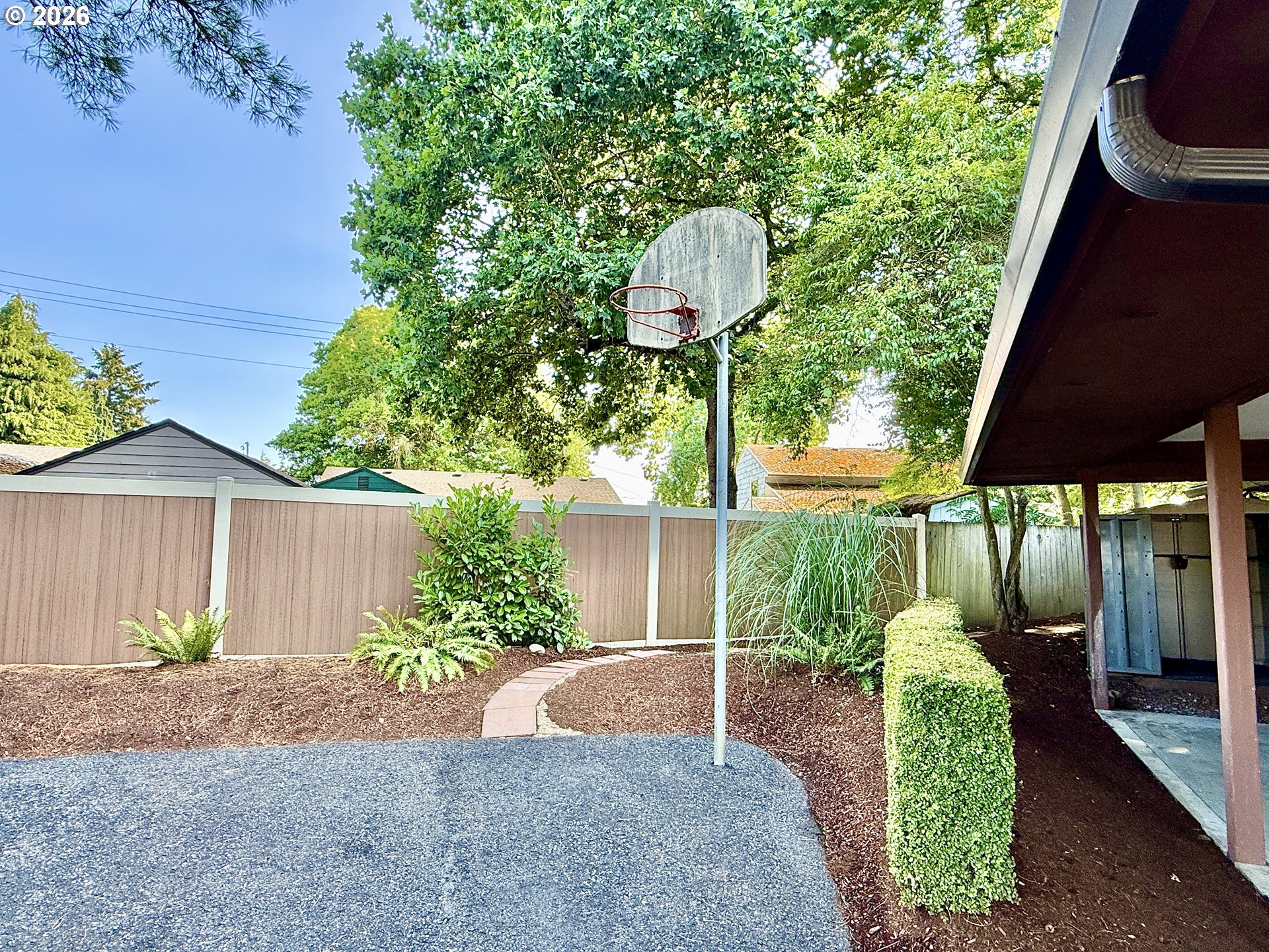 3104 E Mcloughlin Blvd Property Photo 40
