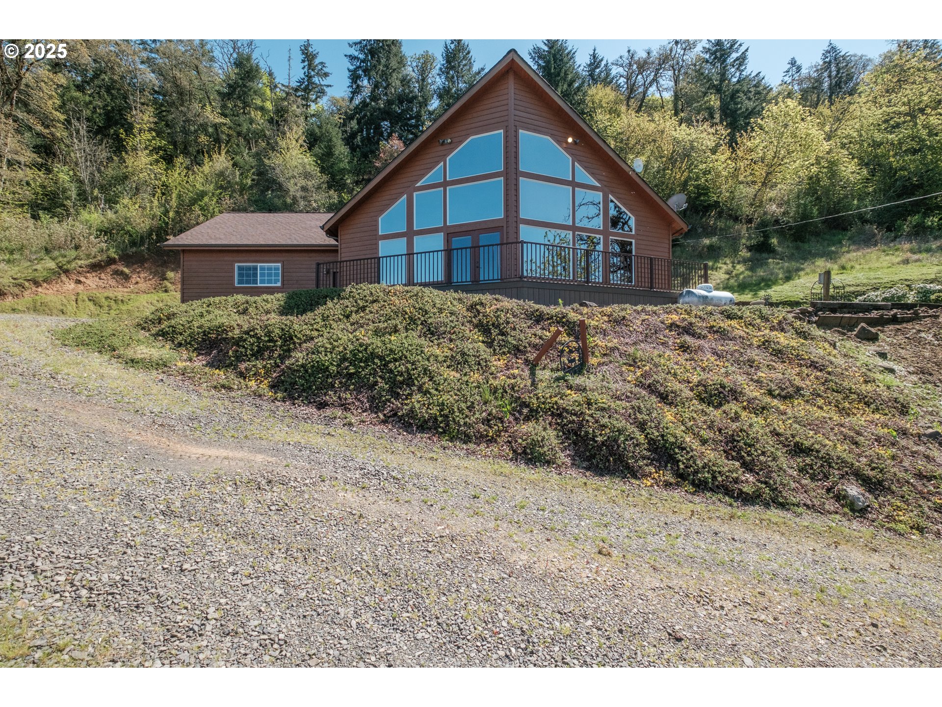 29109 Brownsville Rd Property Photo 1