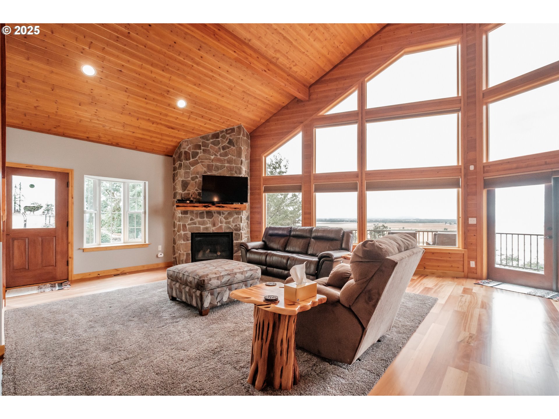 29109 Brownsville Rd Property Photo 4