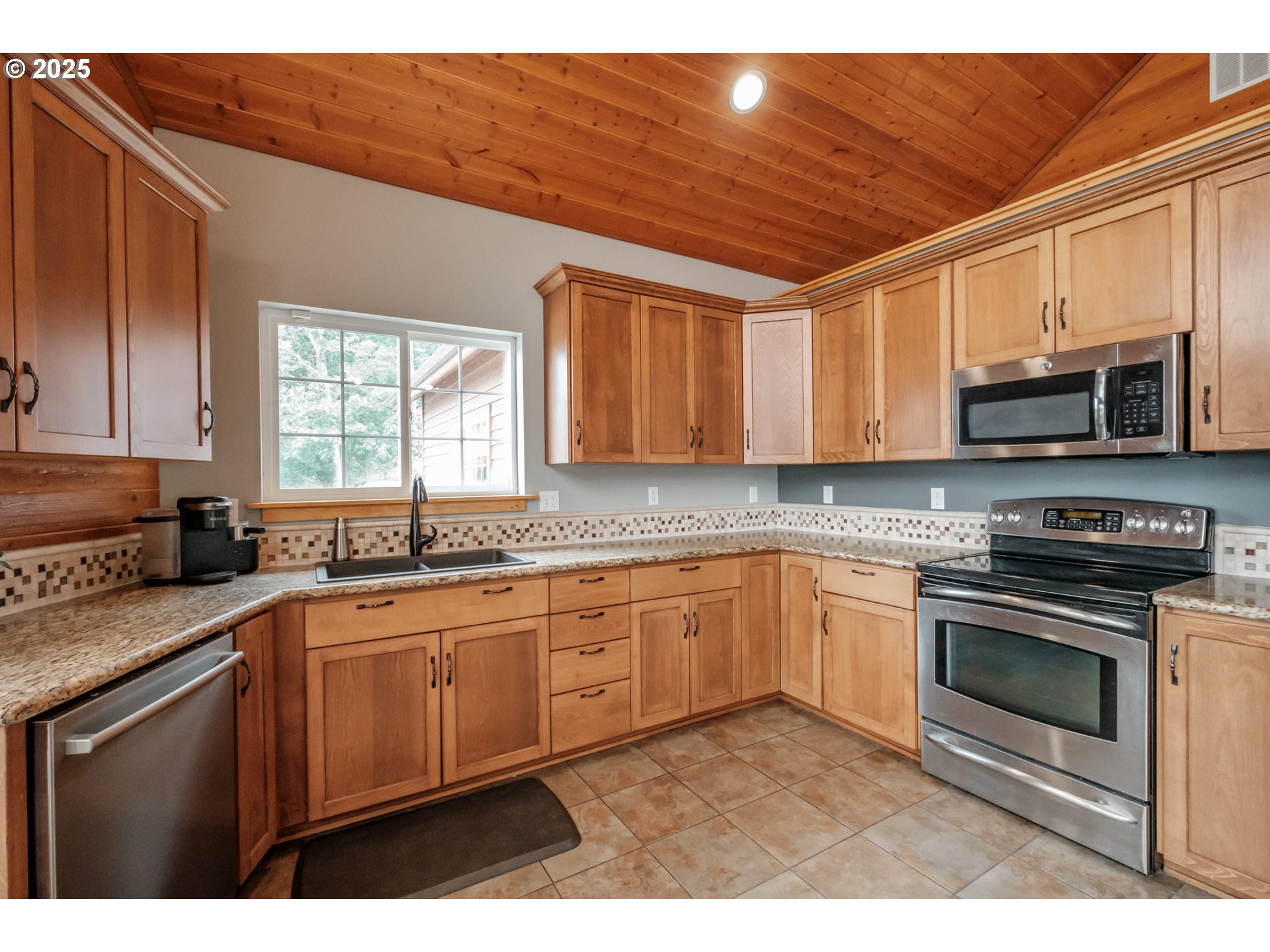 29109 Brownsville Rd Property Photo 7