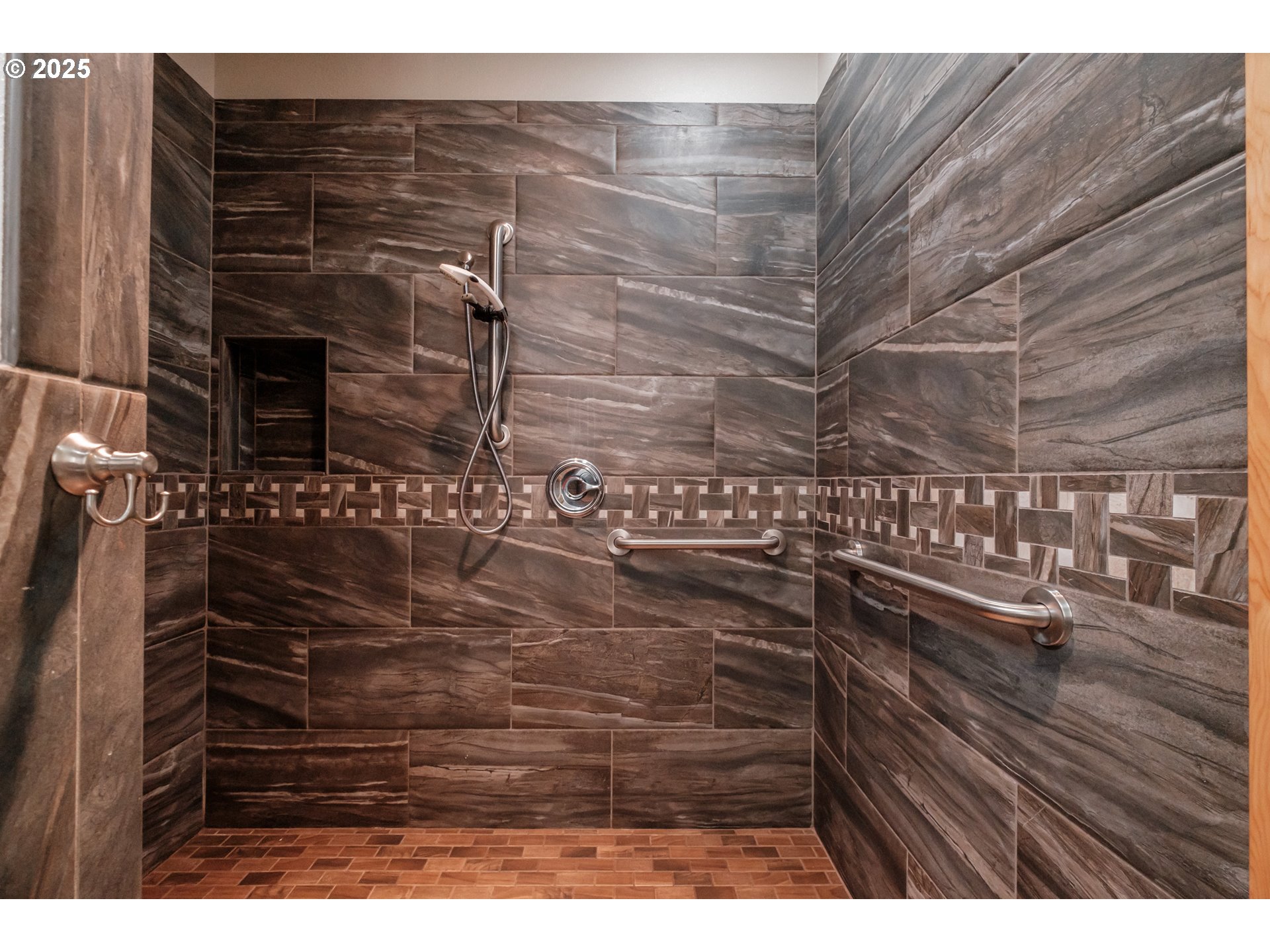 29109 Brownsville Rd Property Photo 17