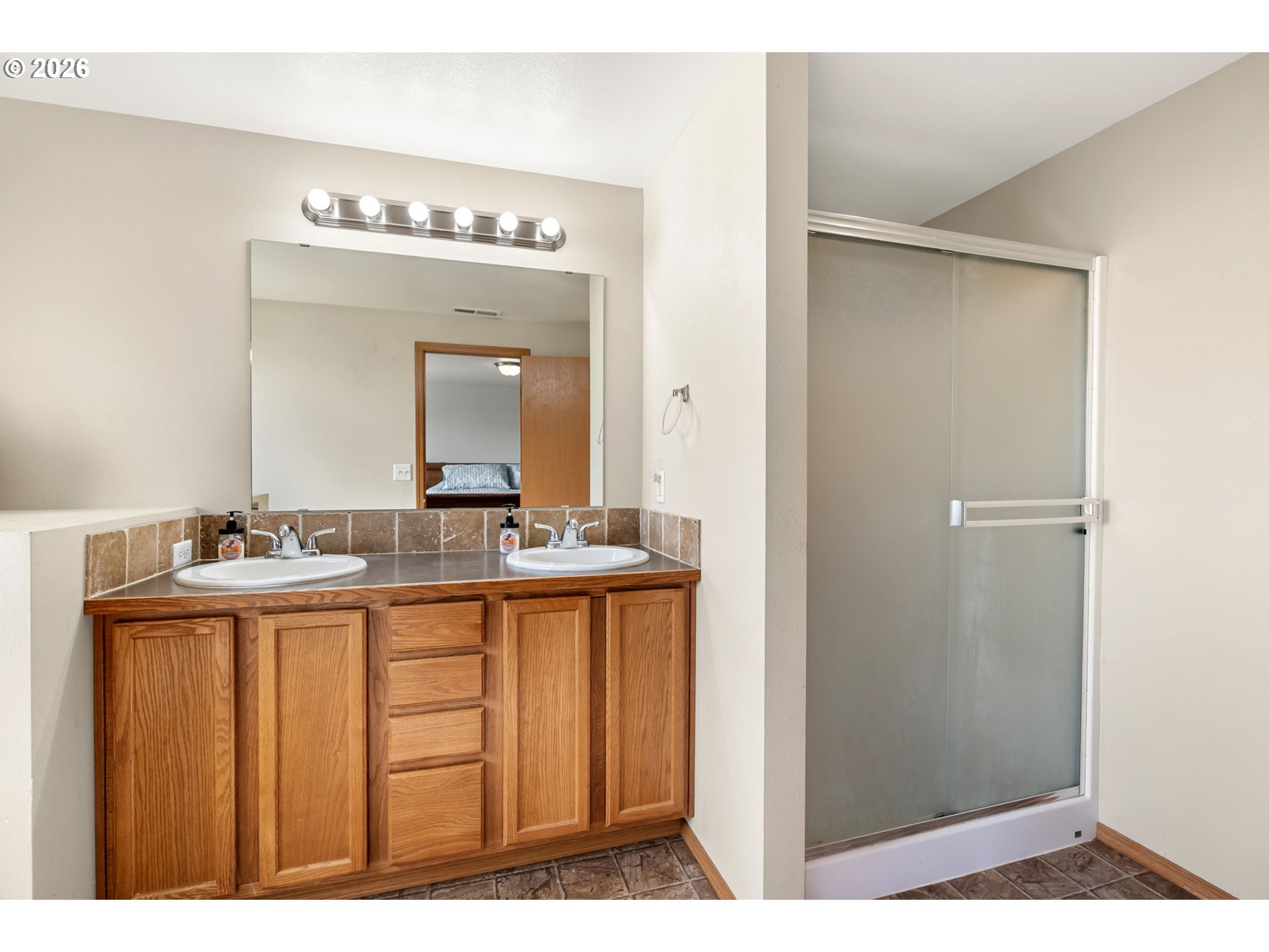 100 Grace Way Property Photo 13