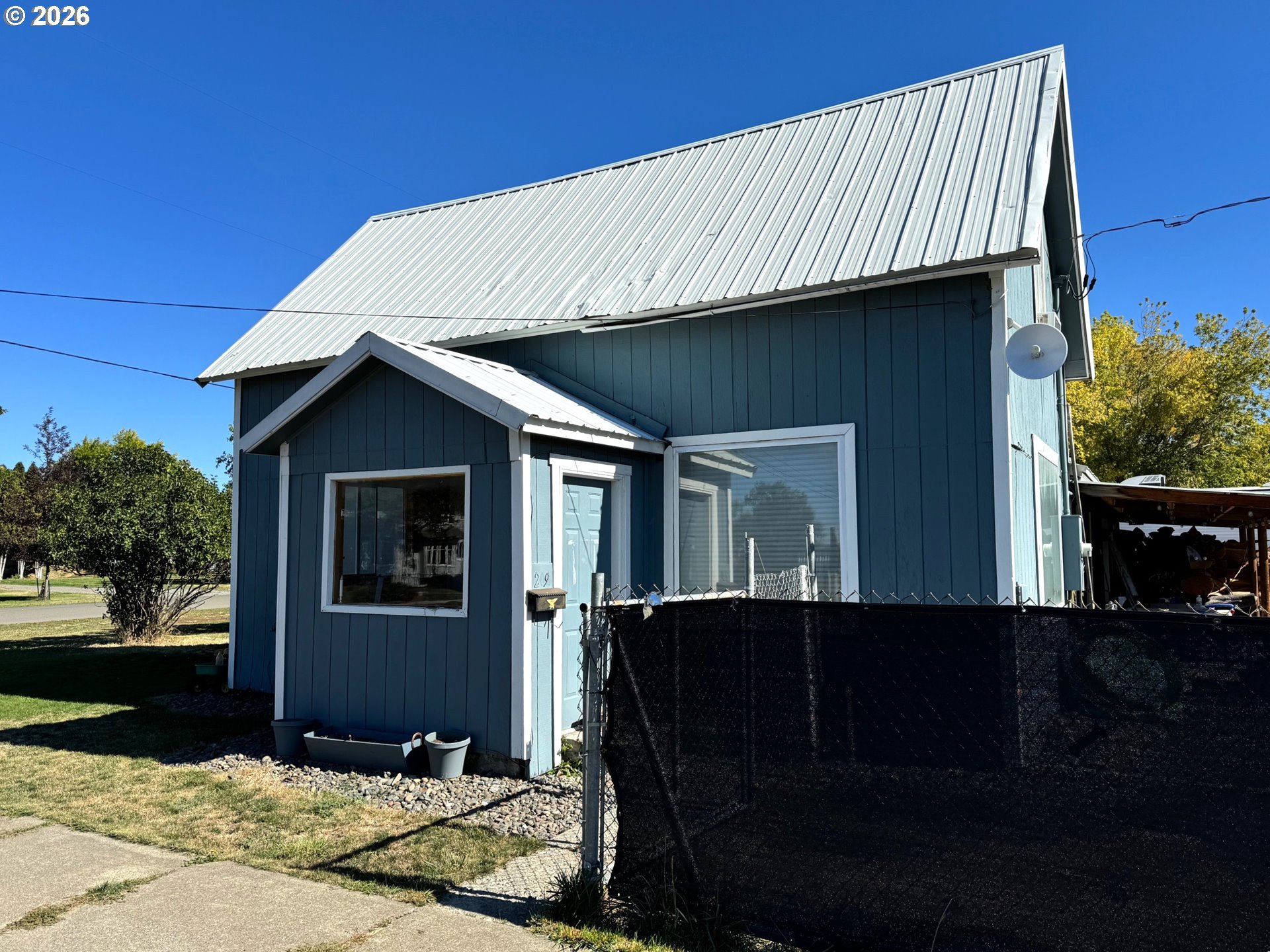 209 N River St Property Photo 4
