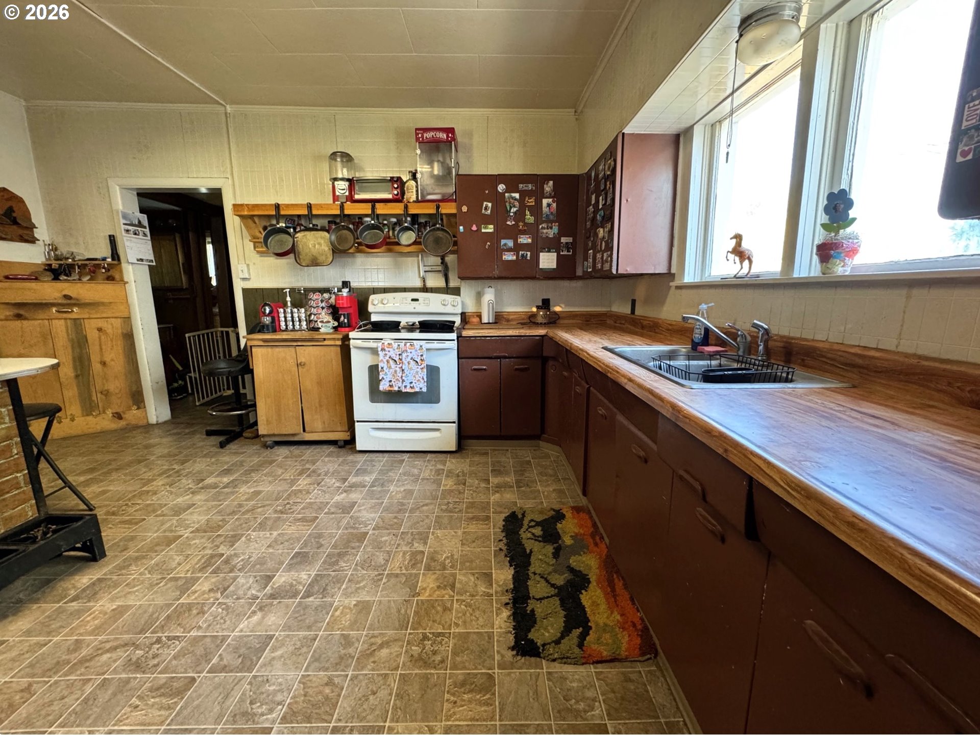 209 N River St Property Photo 13