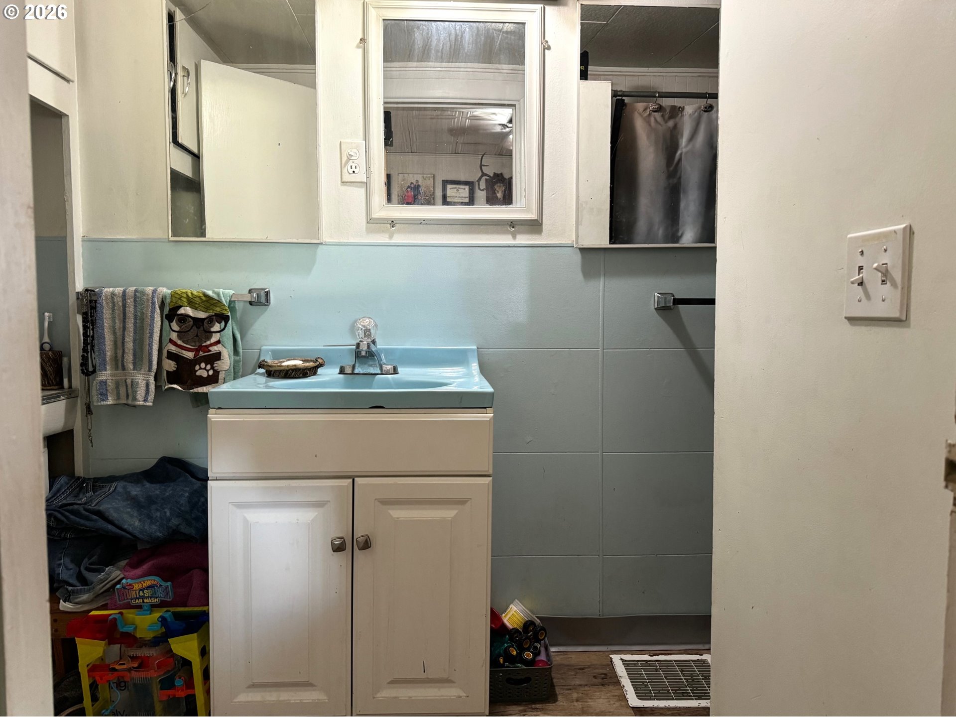 209 N River St Property Photo 17