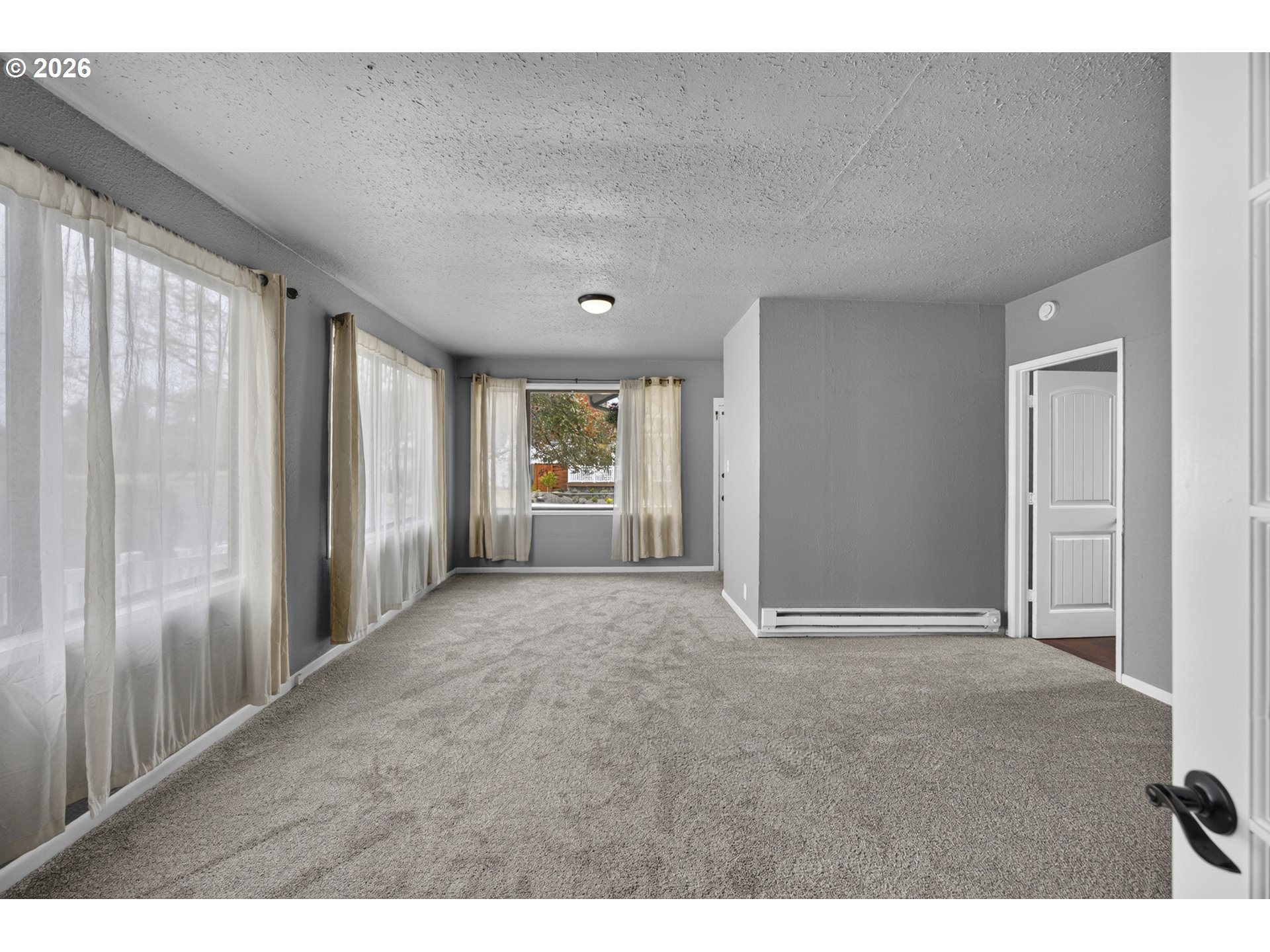 289 Harbor St Property Photo 10
