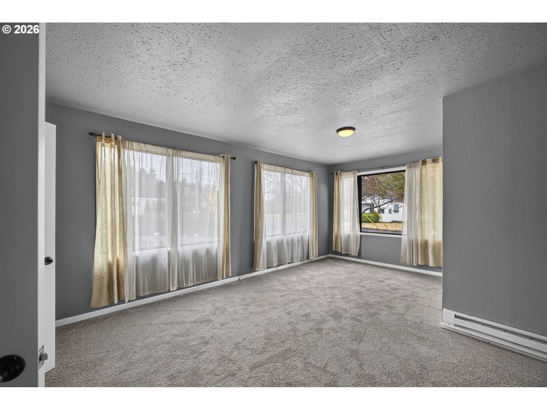 289 Harbor St Property Photo 11